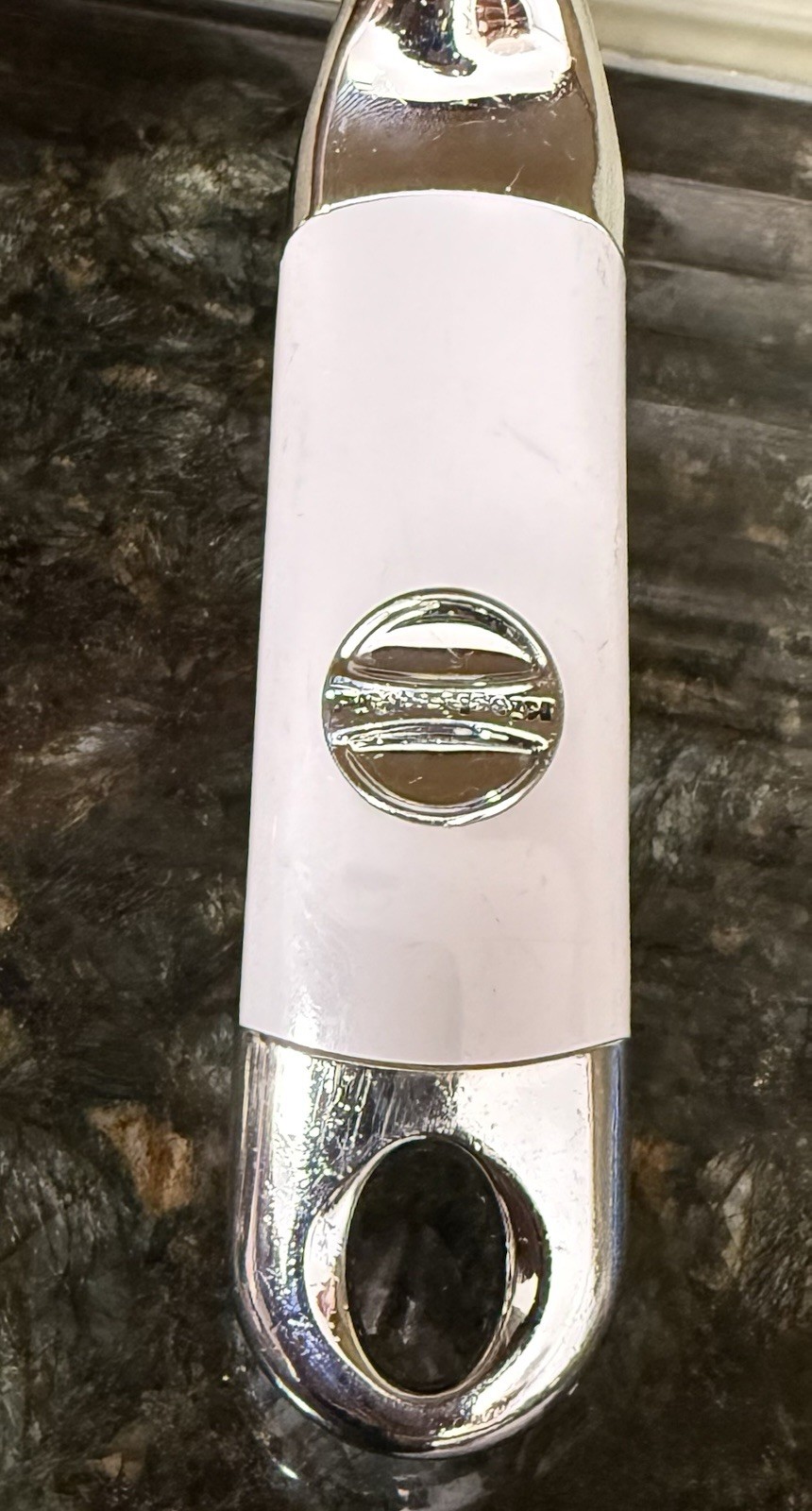 Kitchenaid Professional Pizza Cutter Wheel with Finger Guard, White