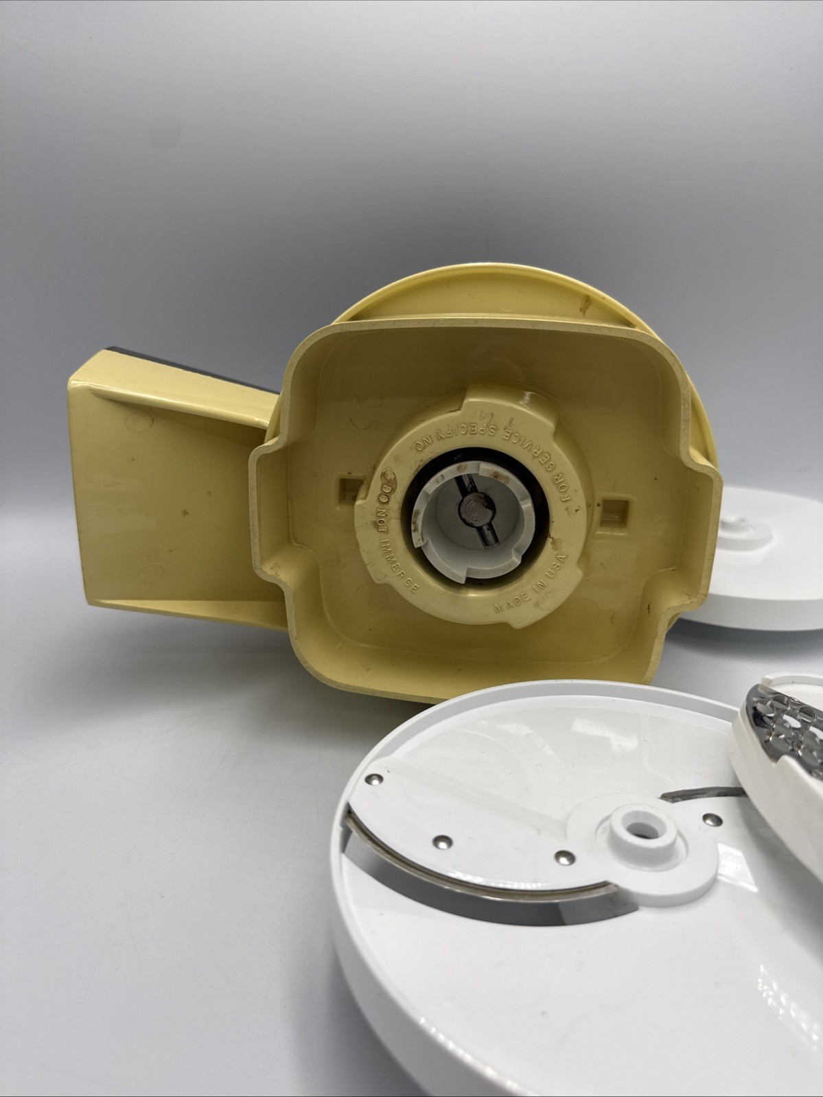 Oster Regency Kitchen Center Food Processor Attach Parts Cutter Disc Blades