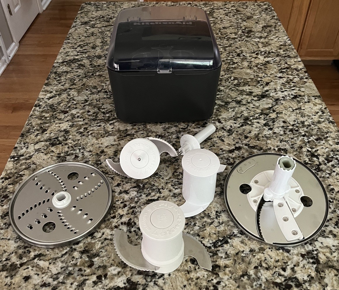 Kitchen Aid Food Processor Accessory Kit w/Storage Case (Attachments/Parts)