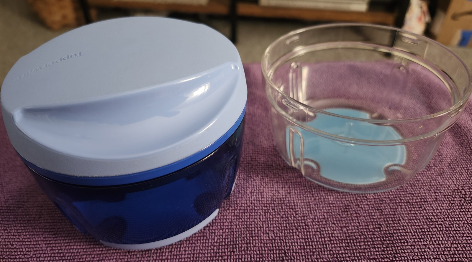 Tupperware Lil Chopper Food Processer Twist Top 1.25 Cup Blue W/ EXTRA BOWL