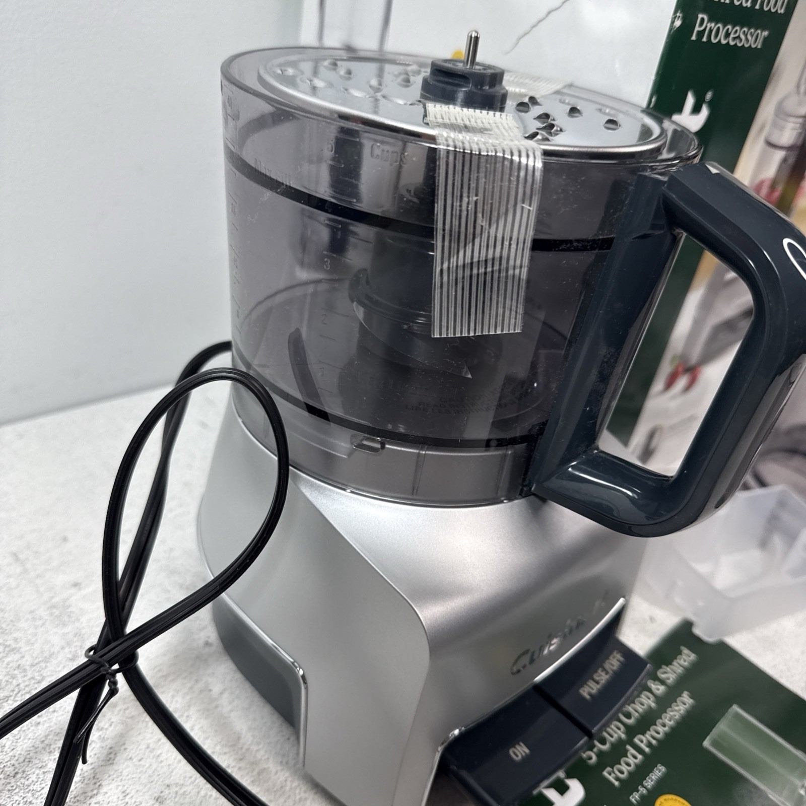 Cuisinart 5 Cup Chop & Shred Food Processor FP-5 Fine And Medium Shredding