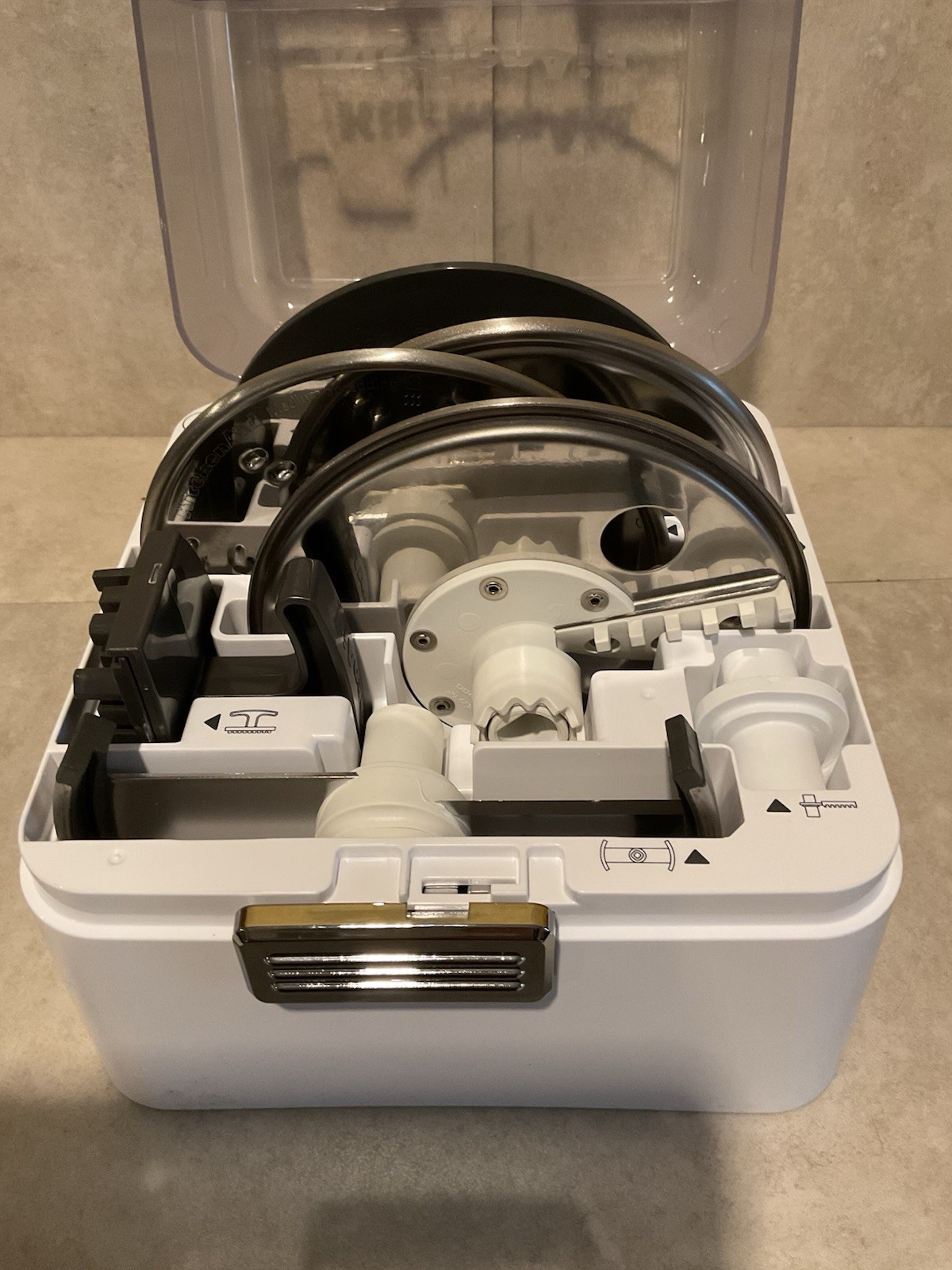 KitchenAid Stand Mixer Food Processor Attachment w/Storage Case & Blades- READ