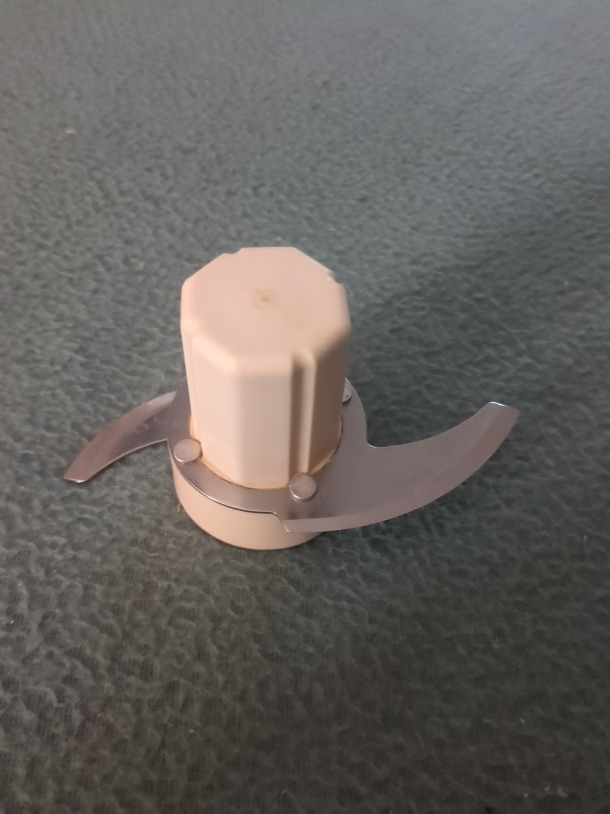 West Bend 6500 FOOD PROCESSOR Replacement BLADES – VERY NICE – FREE SHIPPING