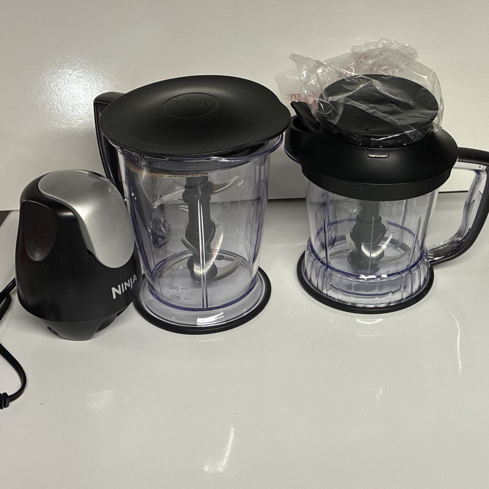 Ninja Blender / Food Processor 450W 40oz and 48oz containers and lid OPEN BOX