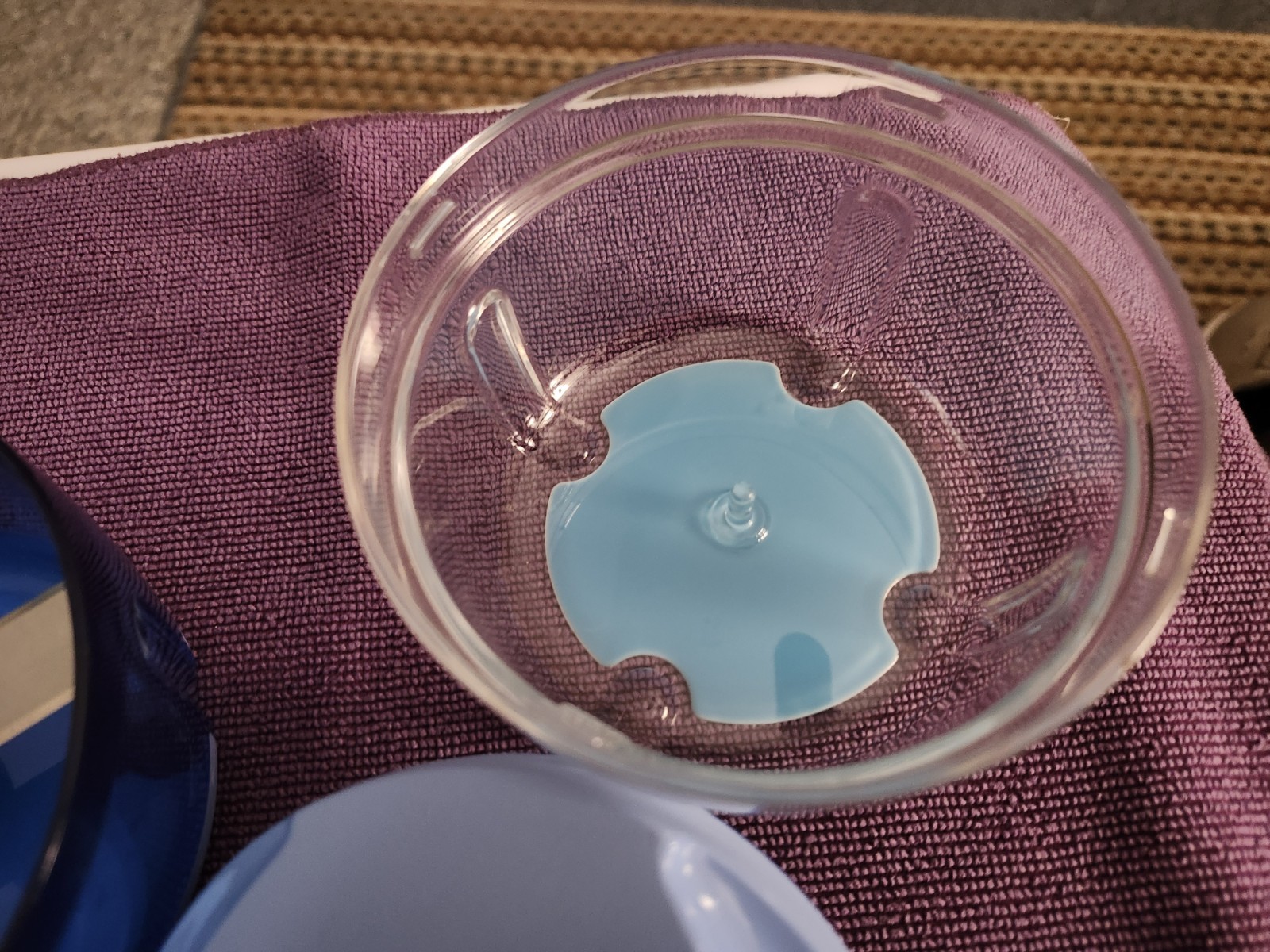 Tupperware Lil Chopper Food Processer Twist Top 1.25 Cup Blue W/ EXTRA BOWL