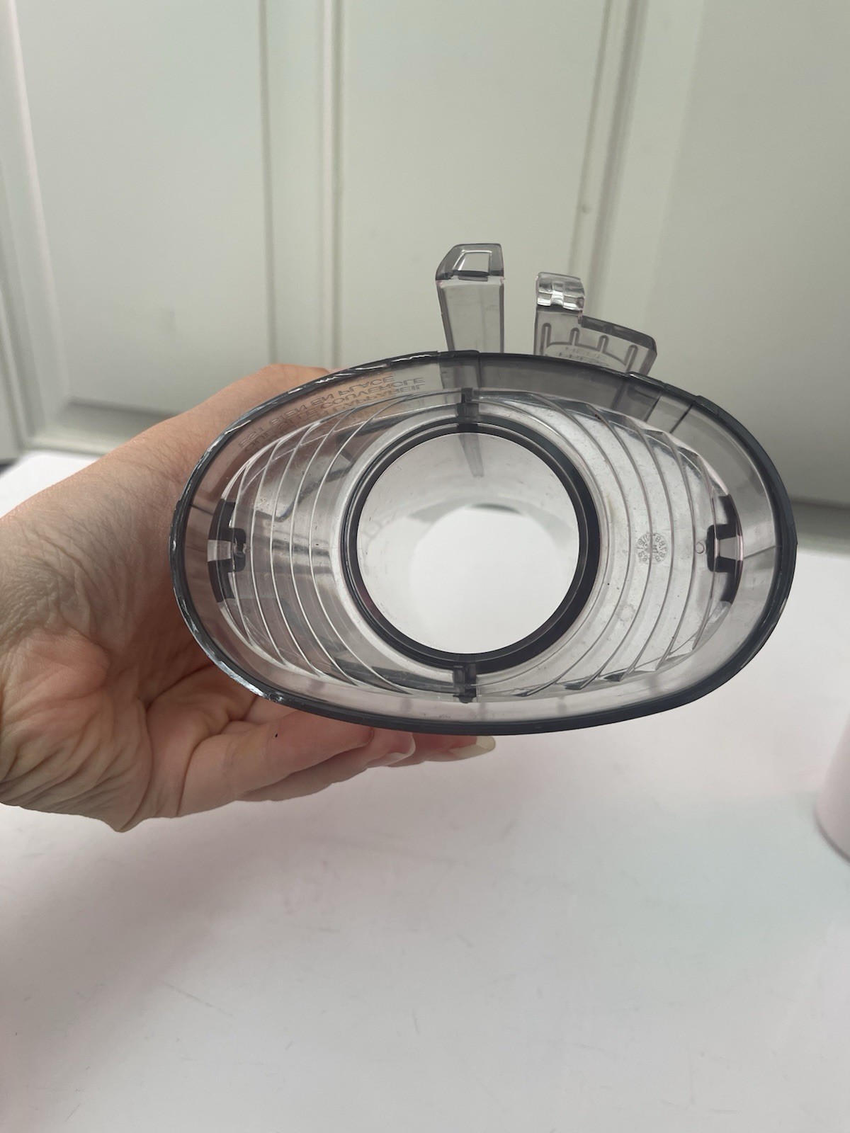 Cuisinart DLC-10S TX Food Processor Lid Chute and Pusher DLC-118BGTX