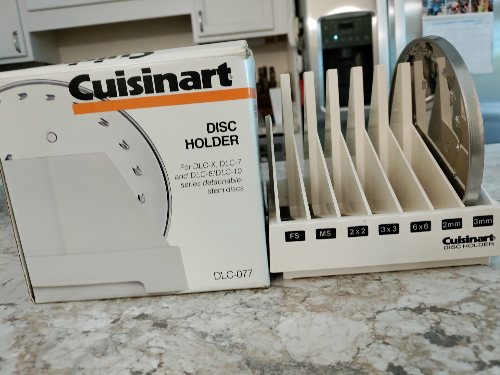 CUISINART – ATTACHMENTS AND COOKBOOK FOR DLC-7 SUPER PRO FOOD PROCESSOR