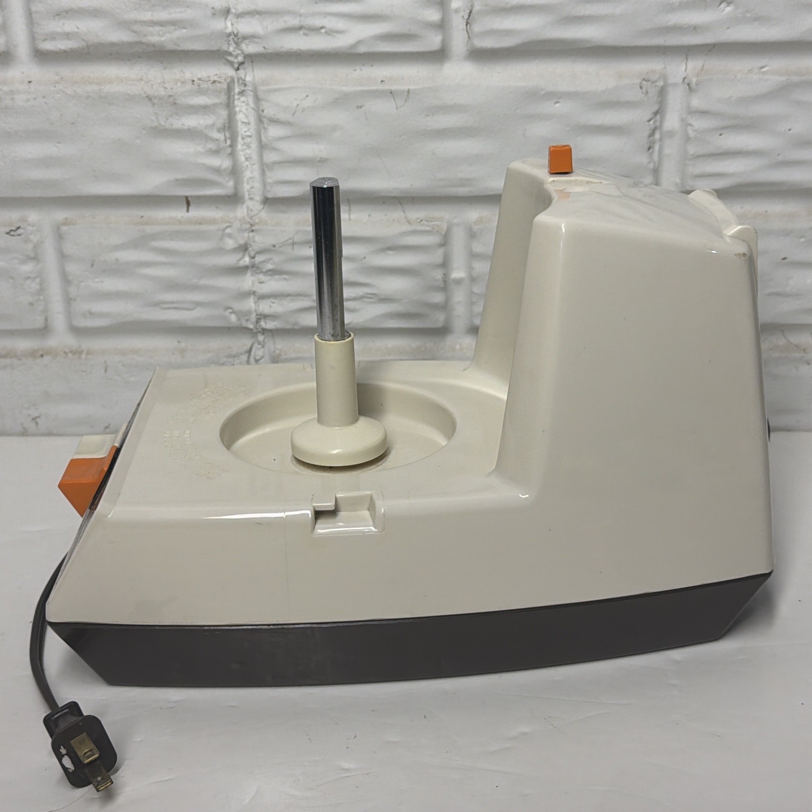 Vintage General Electric Food Processor D1FP1B 420A Replacement Motor Base