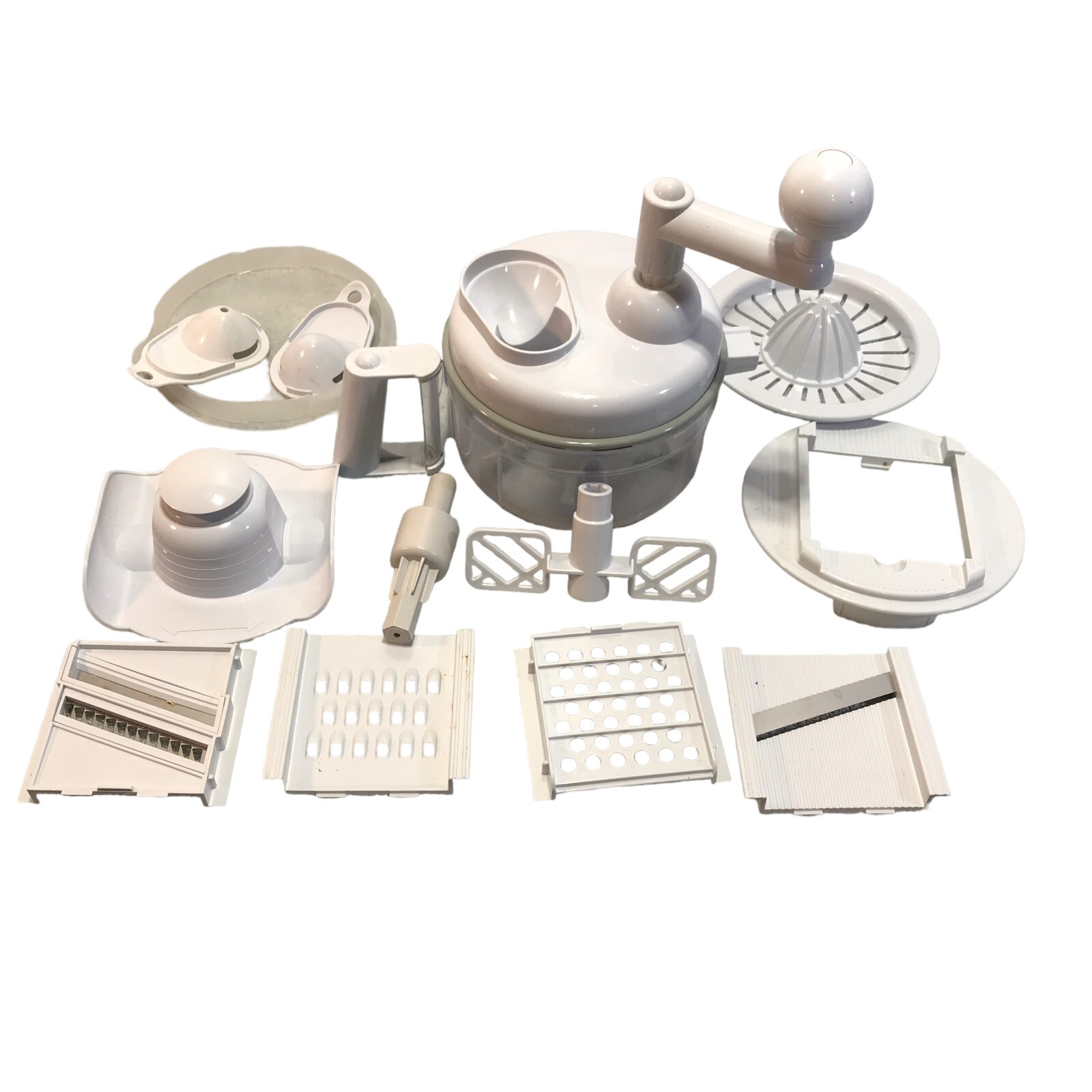 Kitchen Plus 2000, shedding, chopping & slicing made easy