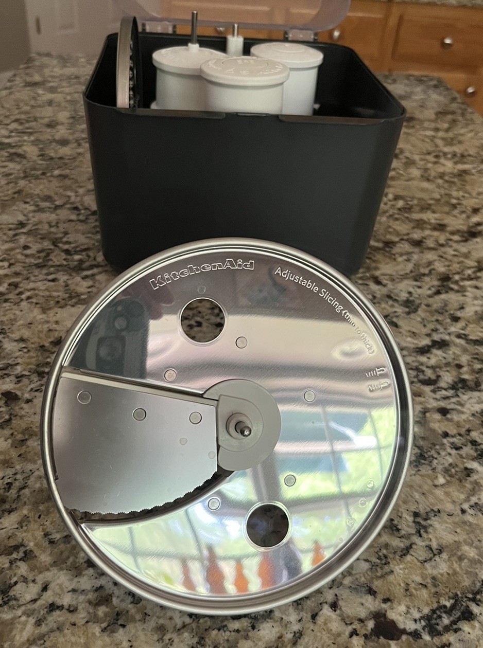 Kitchen Aid Food Processor Accessory Kit w/Storage Case (Attachments/Parts)