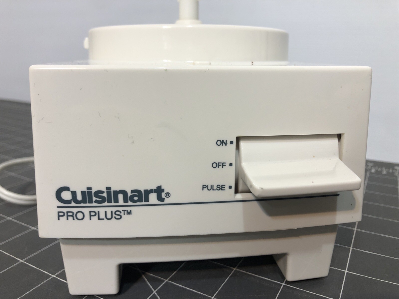 REPLACEMENT PART – Cuisinart Pro Plus LPP (Type 20) Food Processor Motor Base