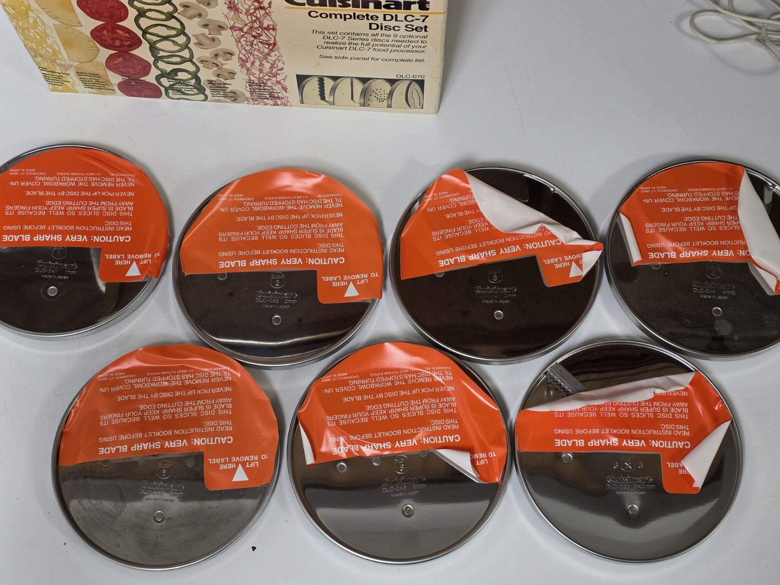 Cuisinart Complete DLC-7-070 DLC-7 Set Of 9 Made In Japan 9 Disc Open Box Unused