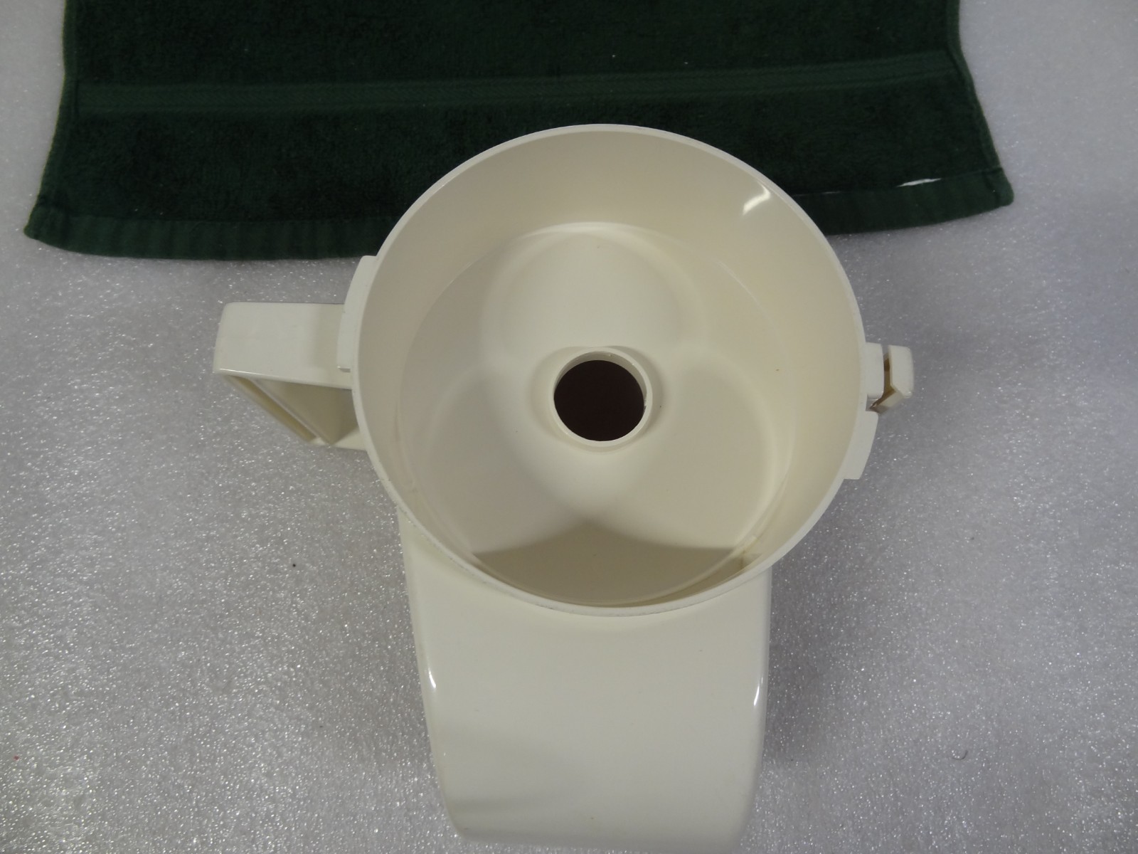 Cuisinart Little Pro Food Processor Replacement Bowl Part Food Chute DLC-507