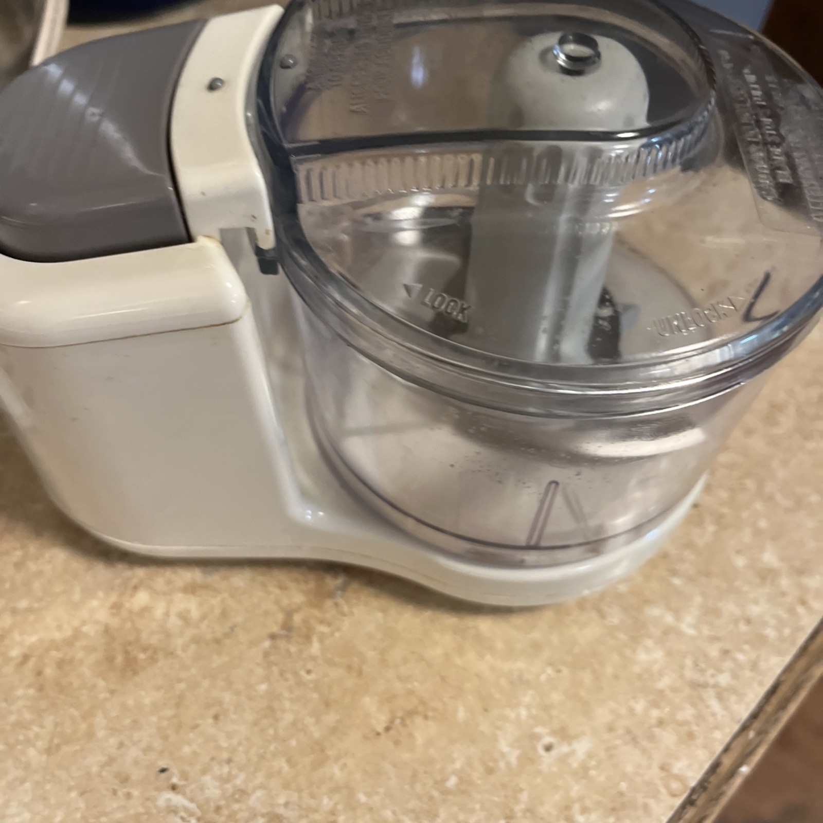 Black & Decker Handy Chopper Plus HC3000 White Countertop Food Processor Tested