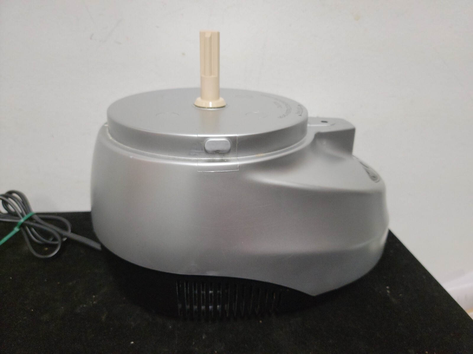 Cuisinart Custom Prep 11 Plus Food Processor Motor Base Only DLC-2011 Tested