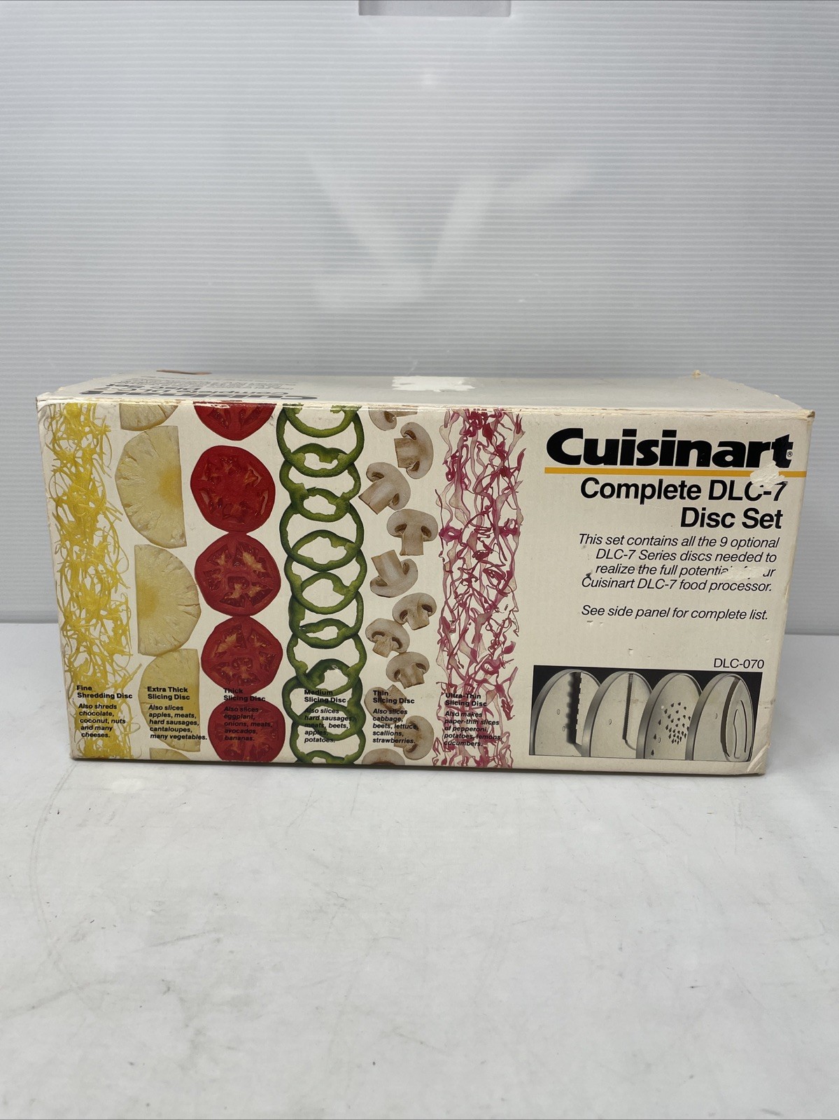 Cuisinart Food Processor Complete DLC-7 Nine Disc Set DLC-070 Open Box Unused