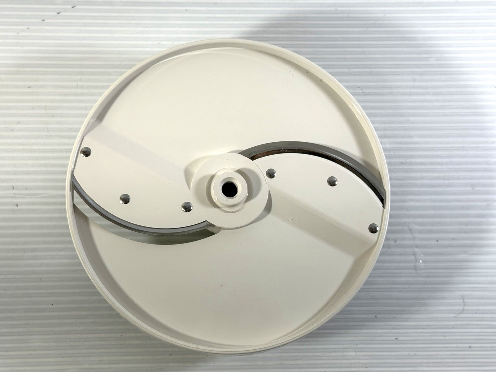 Set of 4 Oster Kitchen Center Food Processor Discs 937-81, -82, -84, -85 Parts