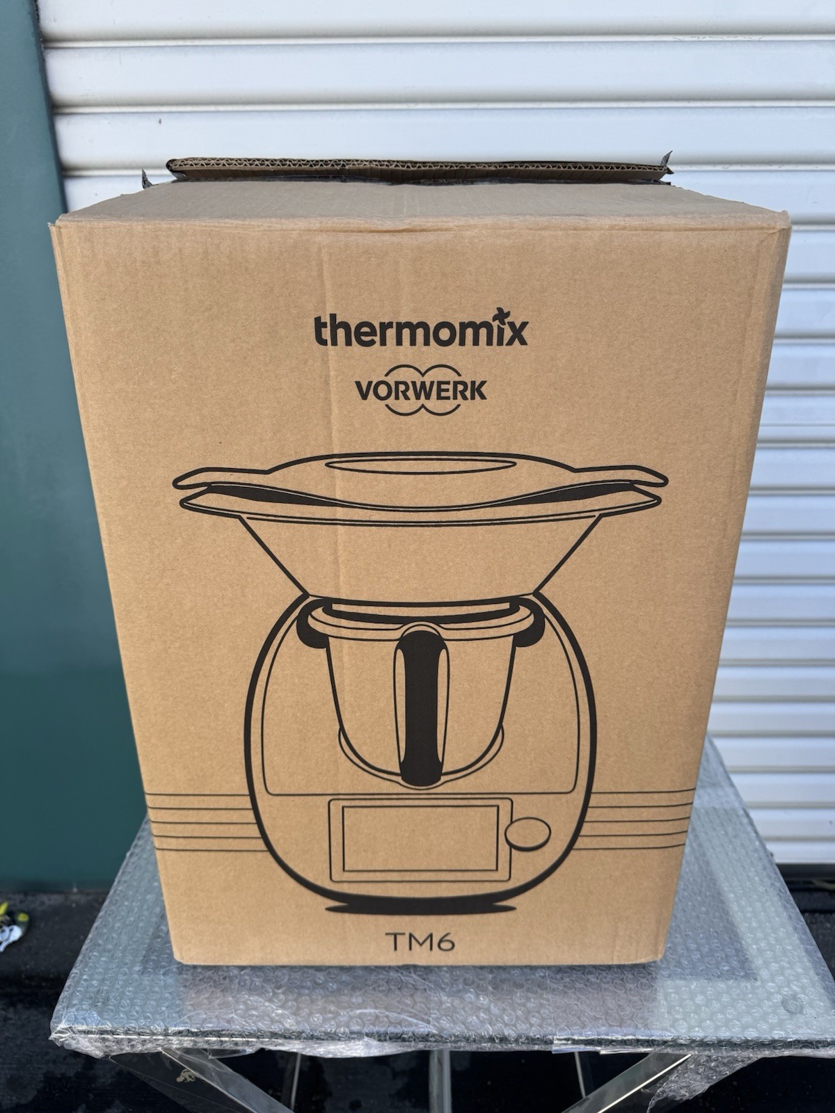 Thermomix TM6 Sparkling Black Smart Multi Cooker with Original Accessories