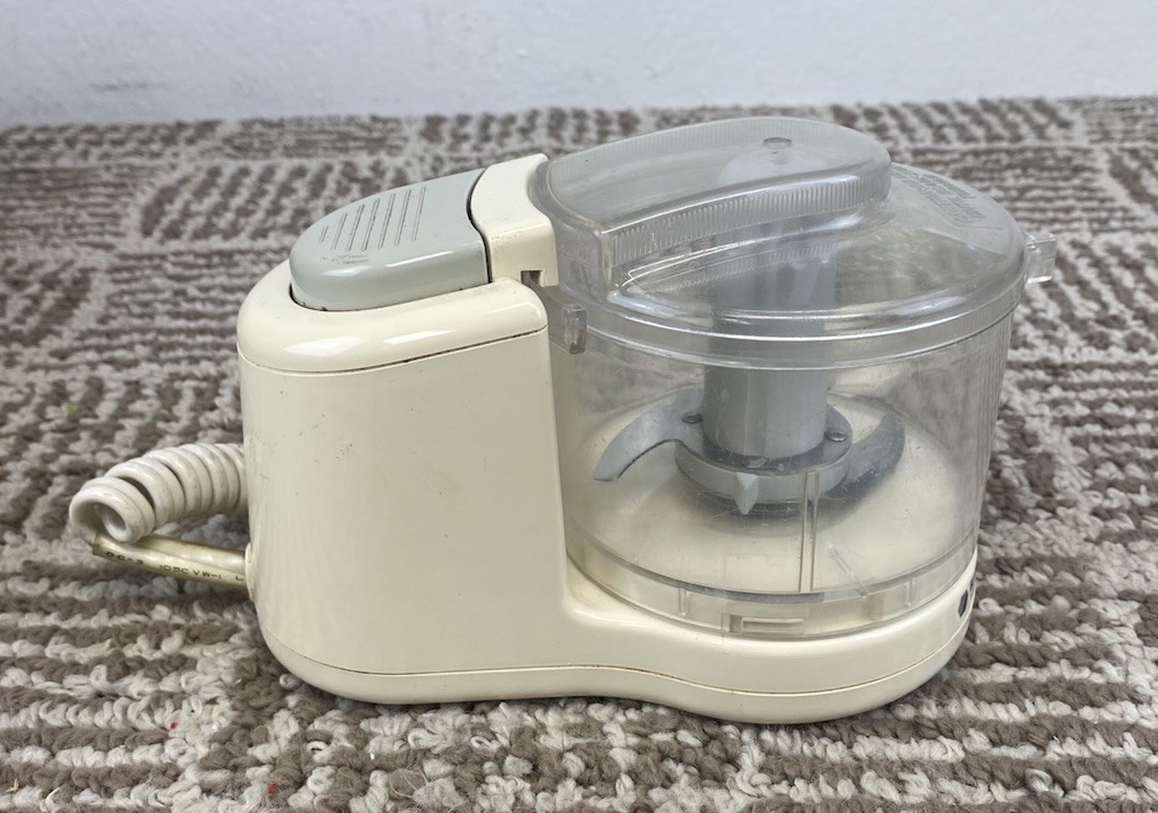 Vtg Black & Decker Handy Chopper Mincer HC20 Small Mini Food Processor TESTED