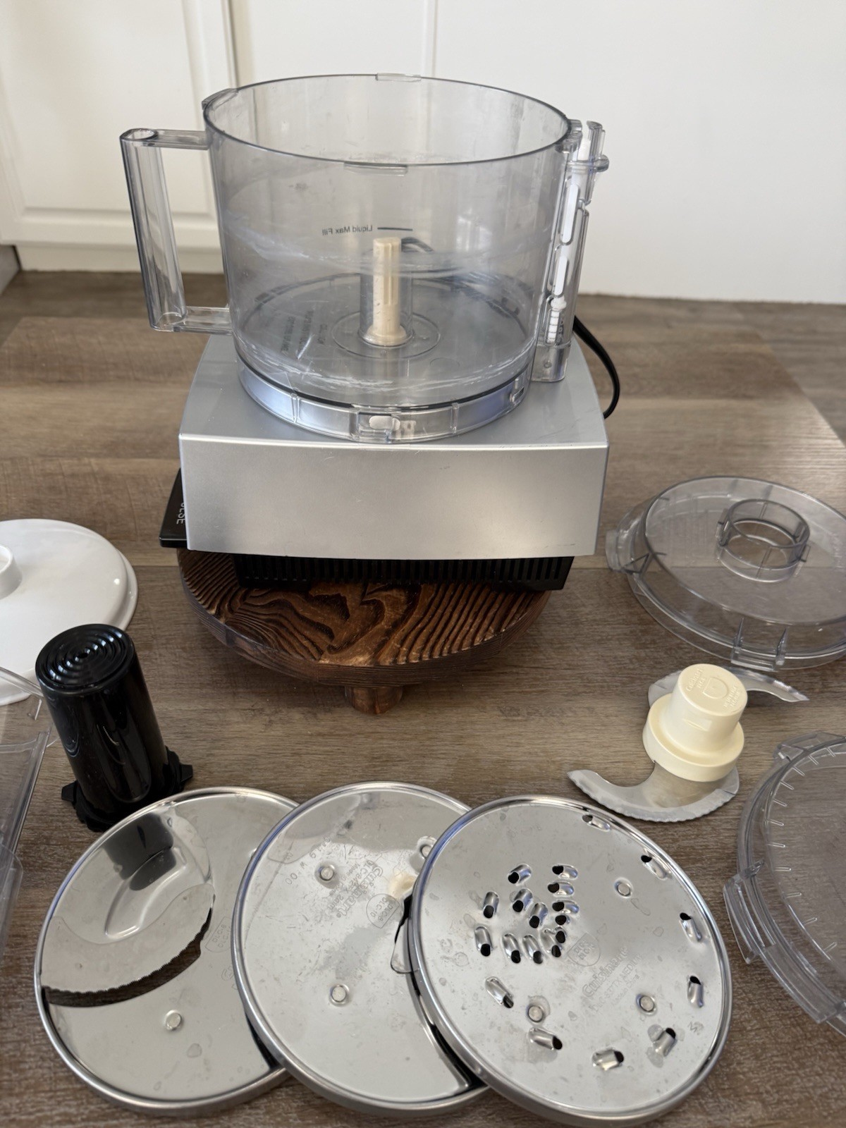 Cuisinart Pro Custom 11″ Food Processor ~ With Accessories ~ Blades And Chopper
