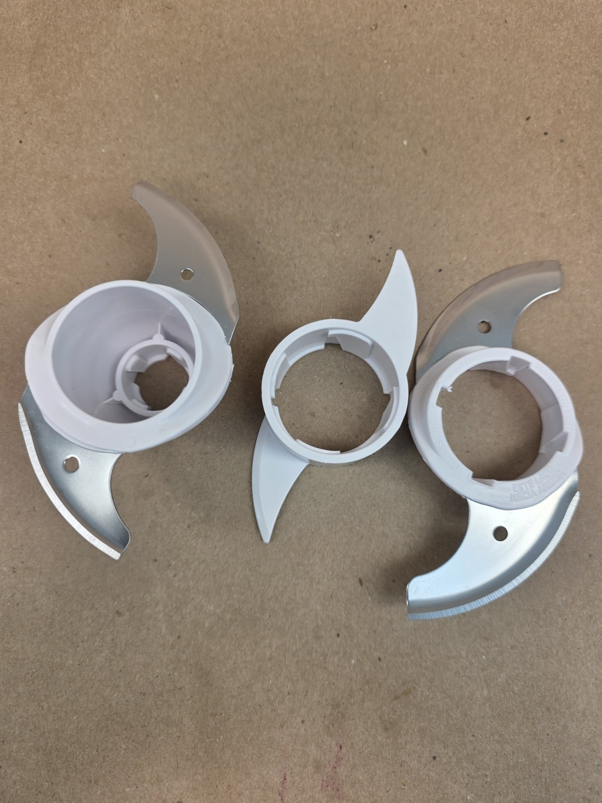 Farberware Food Processor FP3000FBS Center post spindle OEM Replacement Part J