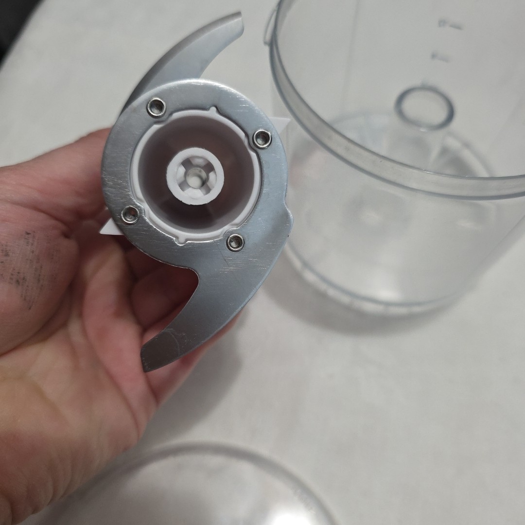 Black & Decker HC306 Mini Food Processor Chopper Replacement Blade And Container