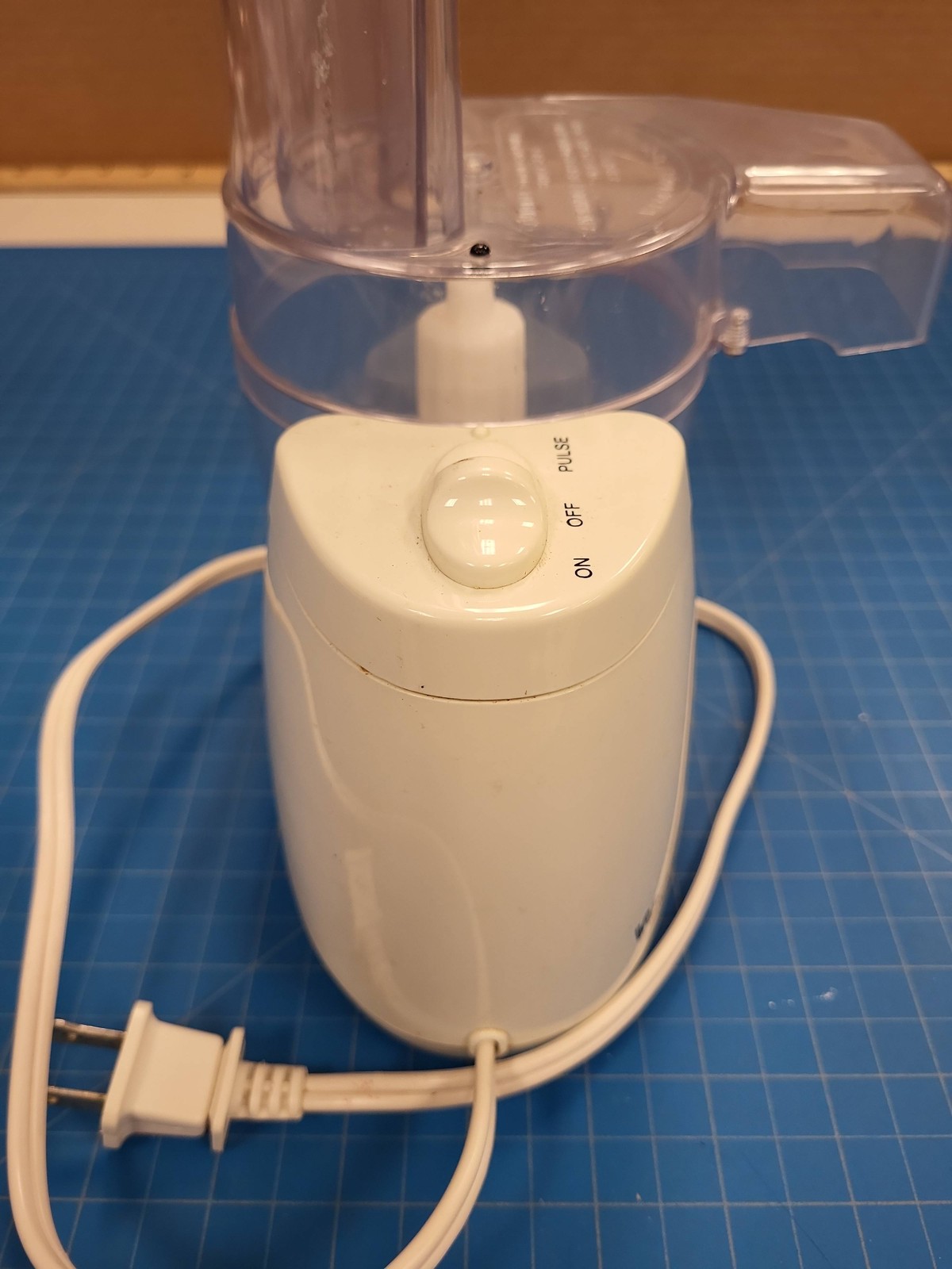 White Westinghouse Food Processor WMC200 White Kitchen Appliance Food Prep