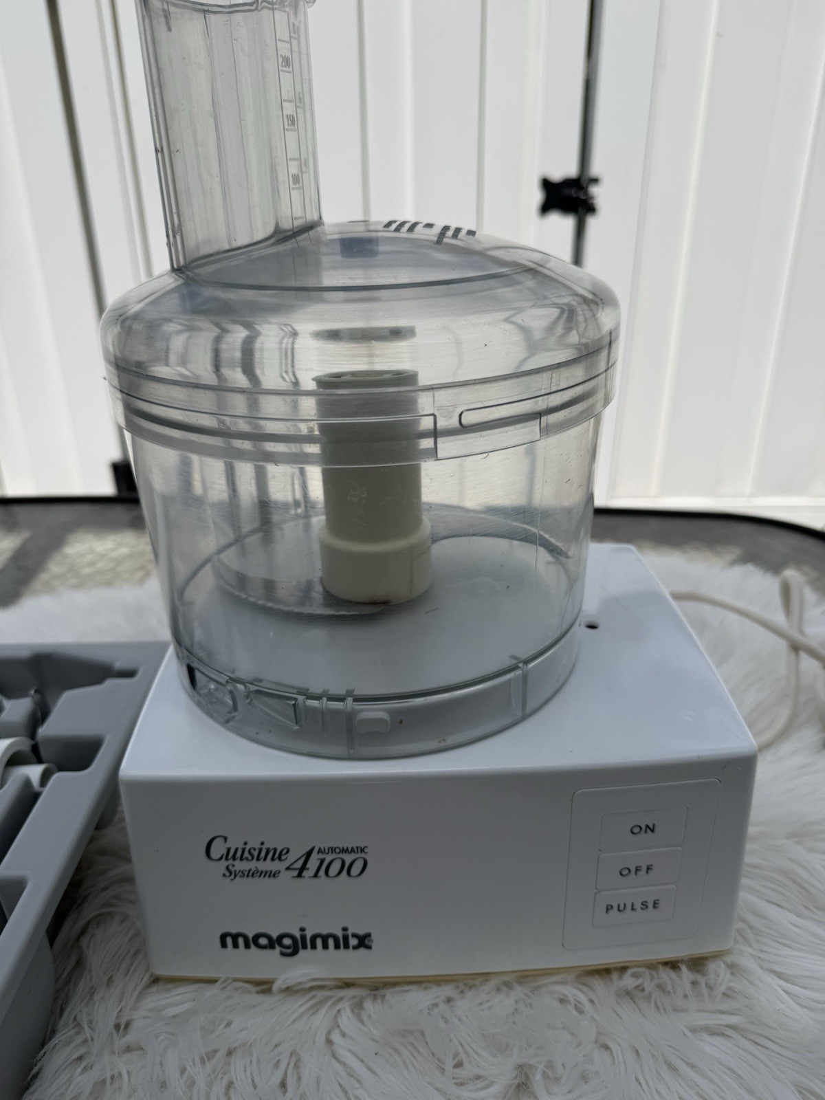 Magimix Cuisine Système 4100 food processor.
