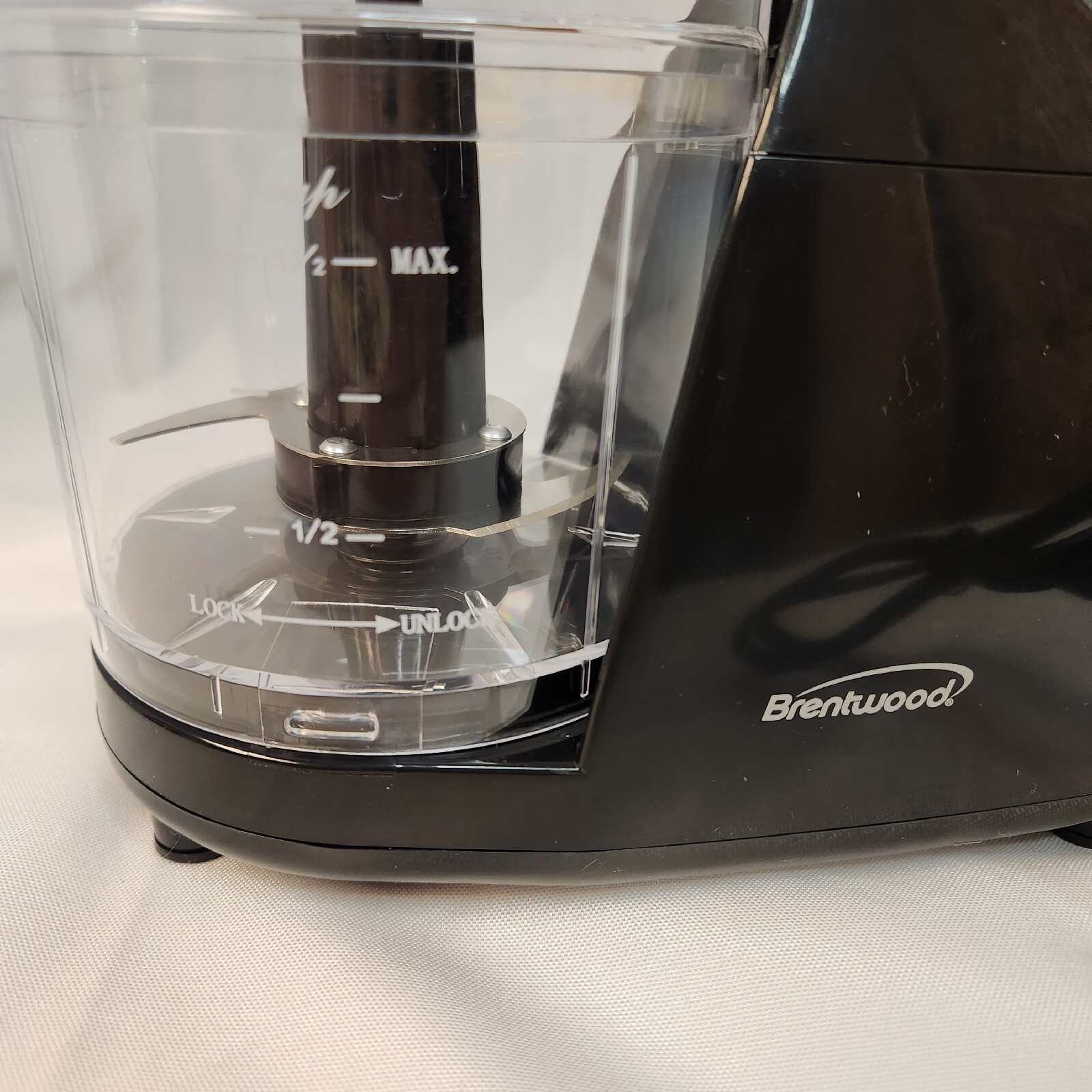 Brentwood MC-106: 1.5 Cup Mini Food Chopper Cutter Processor Black Tested Works