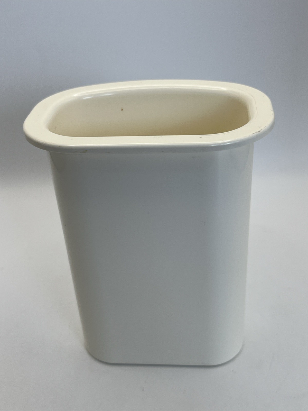 Sunbeam Big Oskar 14121 Replacement Part Processing Container FOOD PUSHER ONLY