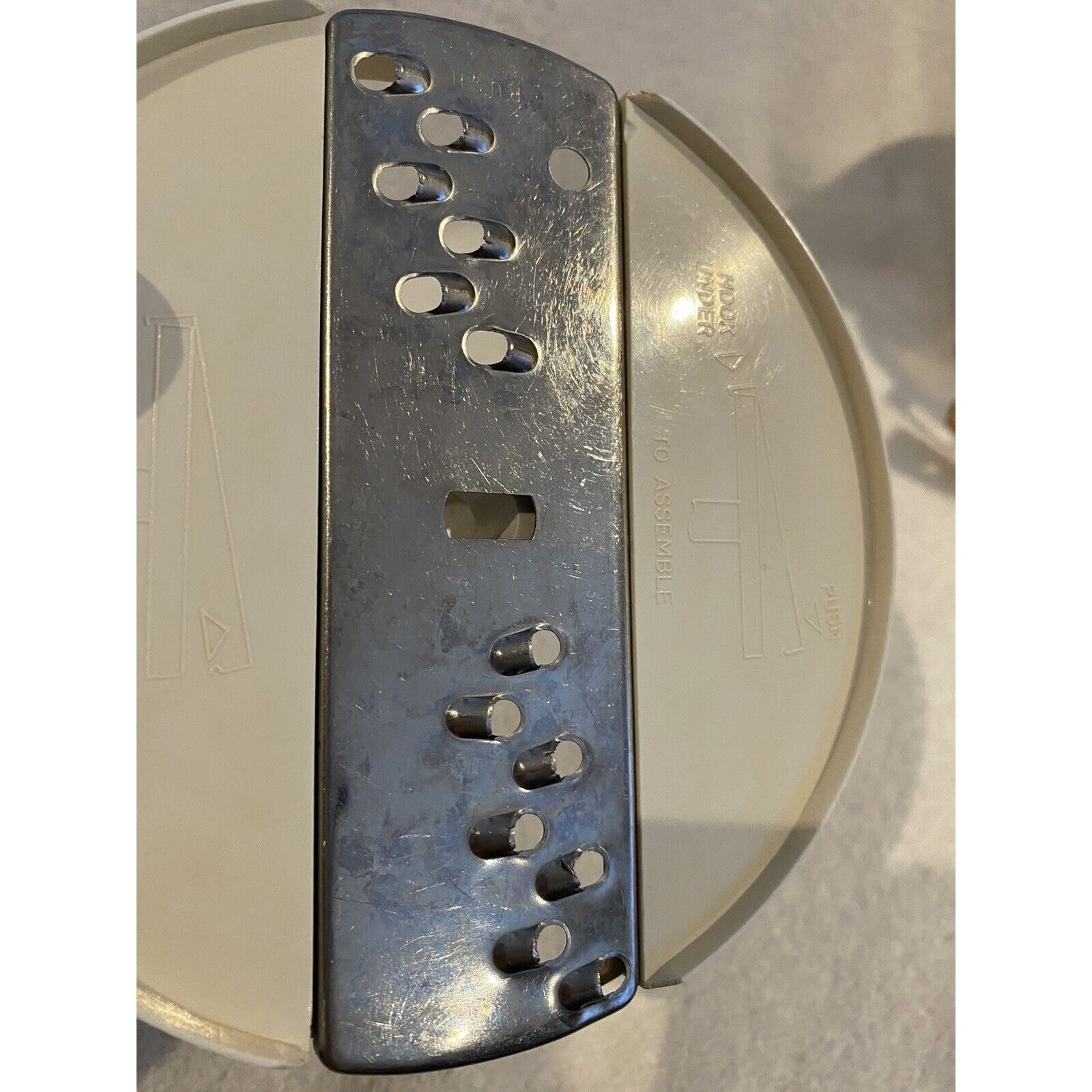 Hamilton Beach Food Processor Slice Shred Disc Blade Only – 702-2 – Works Great