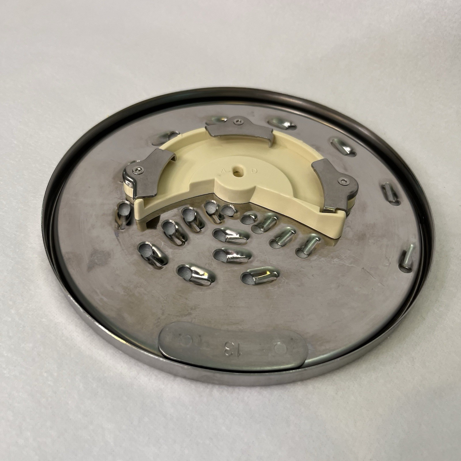 Cuisinart DLC-837TX Medium Grate Disc for Custom Prep Food Processor