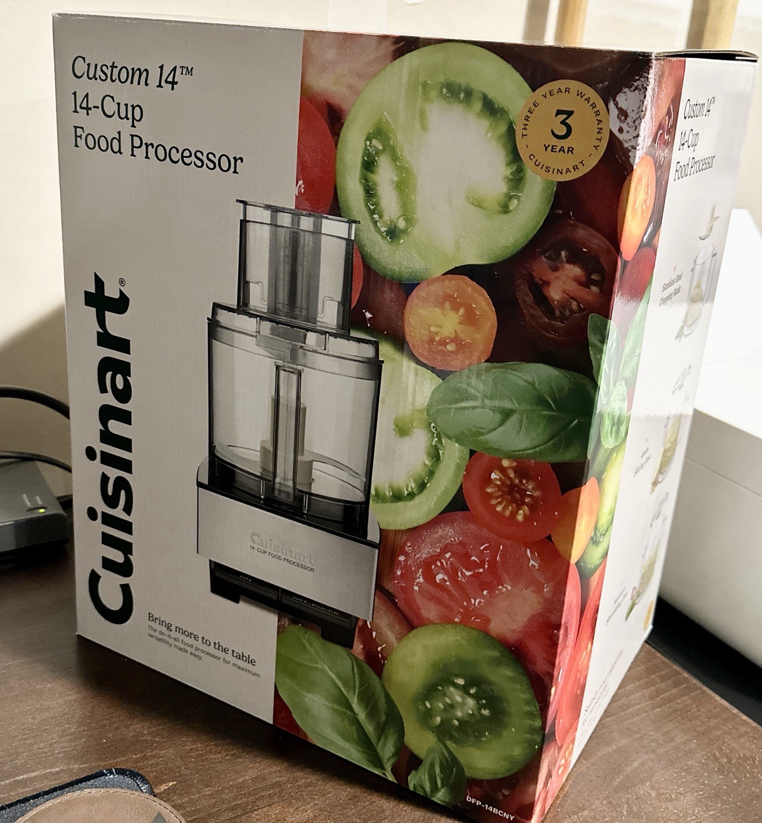 Cuisinart custom 14-Cup 720w Food Processor