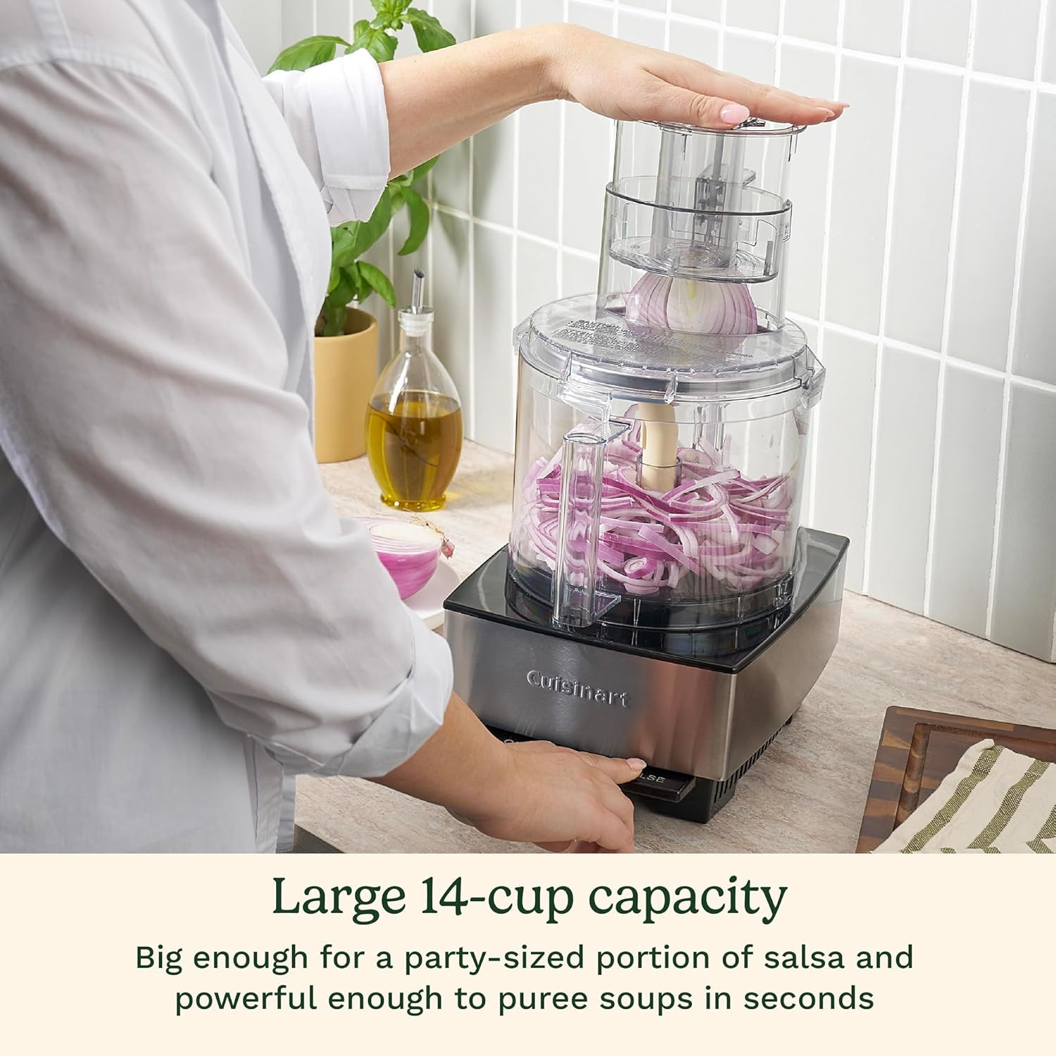 Food processor ideal for chopping shredding pureeing and kneading dough powerful
