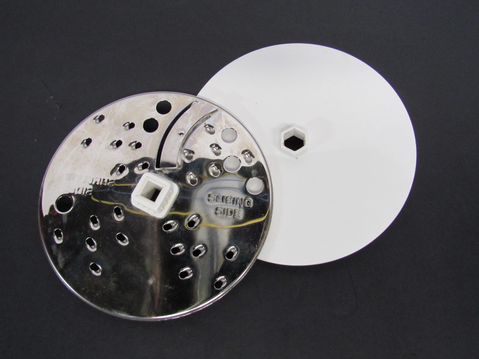 GE General Electric Food Processor 106622F Slicing Shredding Blade/Blocker Disc