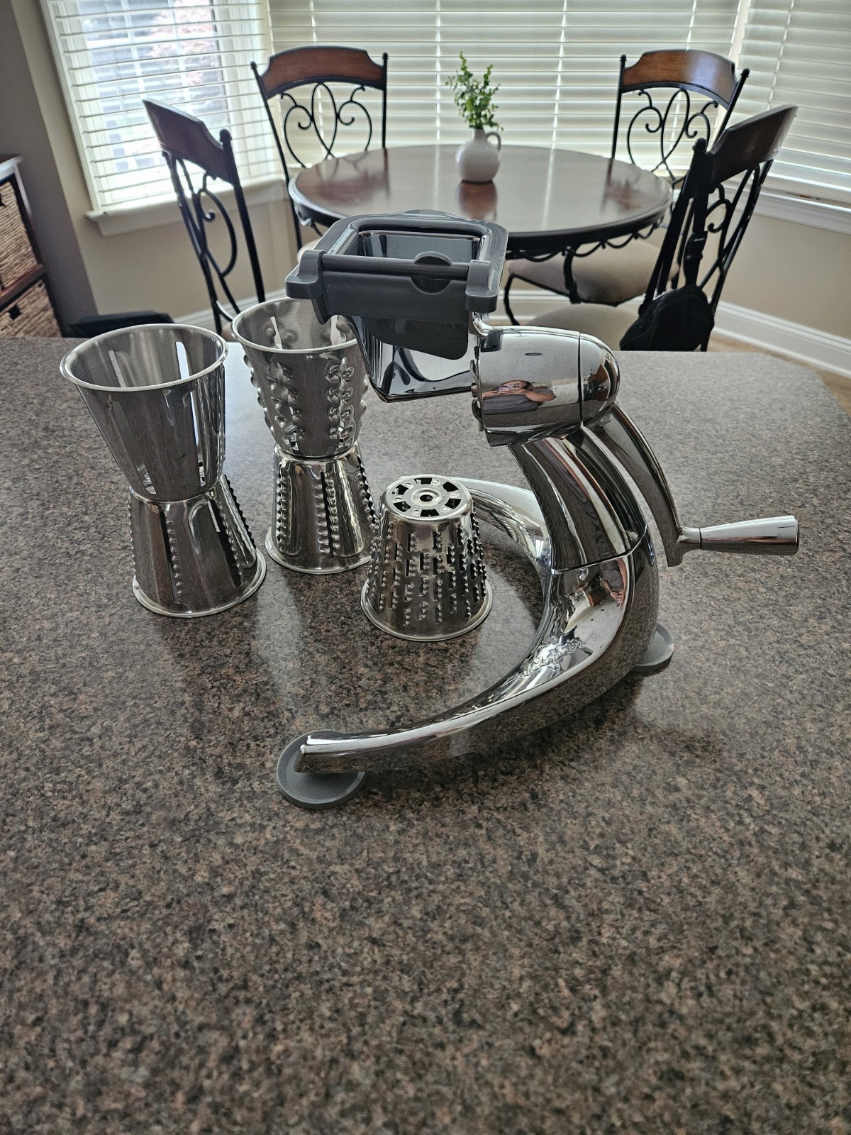 Saladmaster Food Processor V Machine Versa Tec Vegetable Slicer Shredder 5 Cones