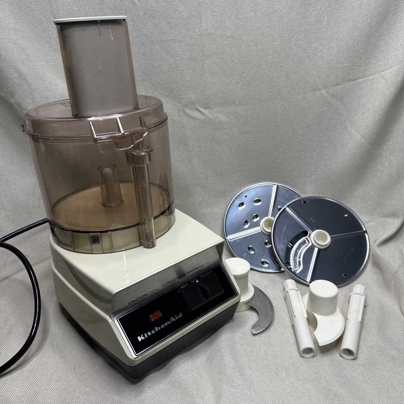Vintage KitchenAid KFP700 Food Processor Made in France READ Bowl Handle Broken