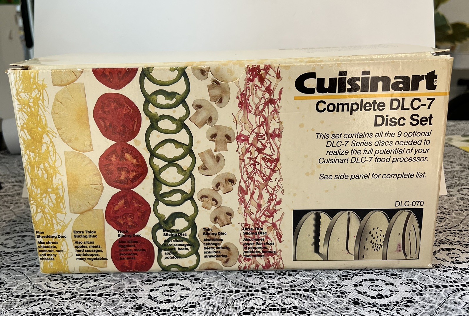 Cuisinart Complete DLC-7, 9 disc set Made in Japan DLC-070 Discs Open Box
