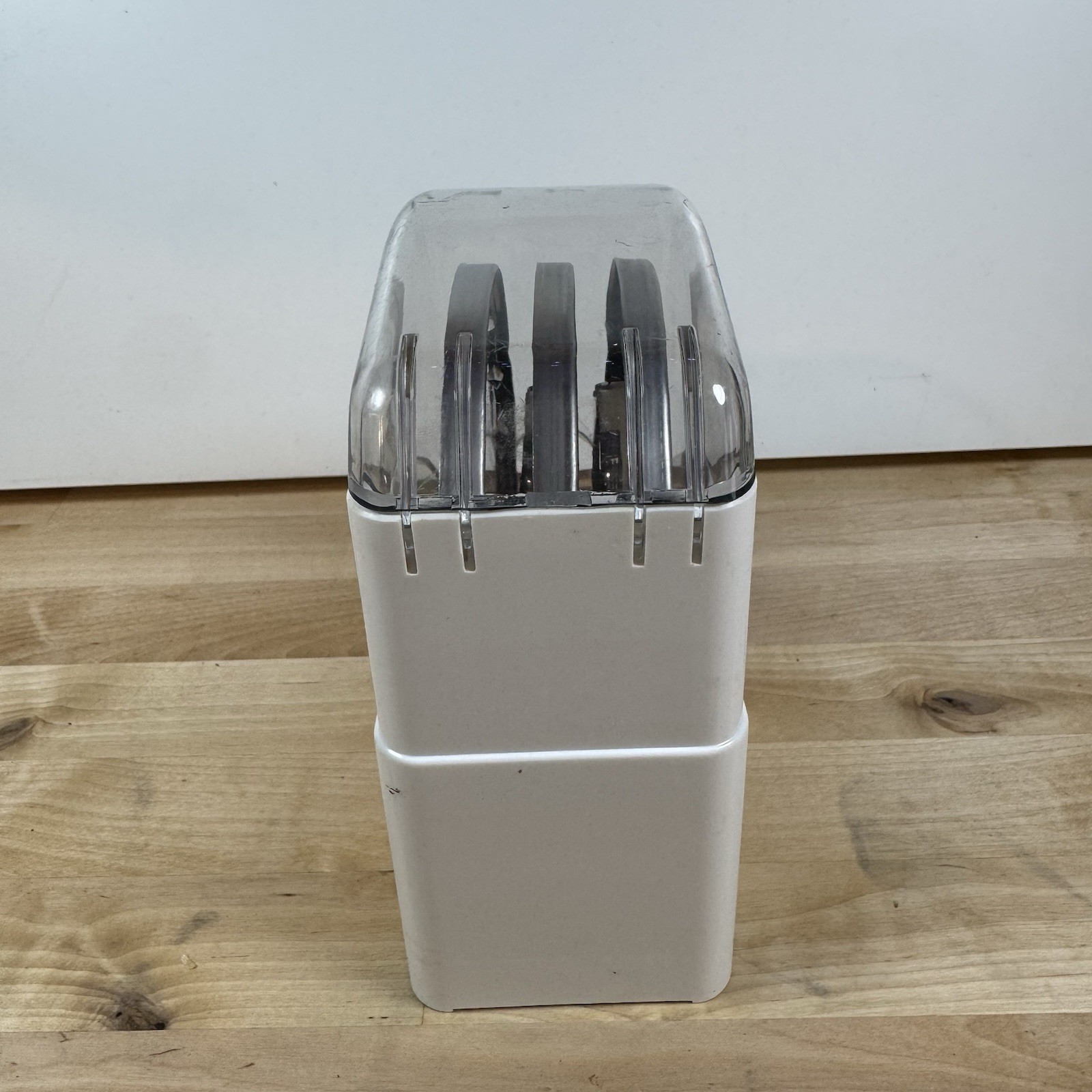 Cuisinart Food Processor Disc Holder Storage Case Holds 3 Discs W/ Blade Stem