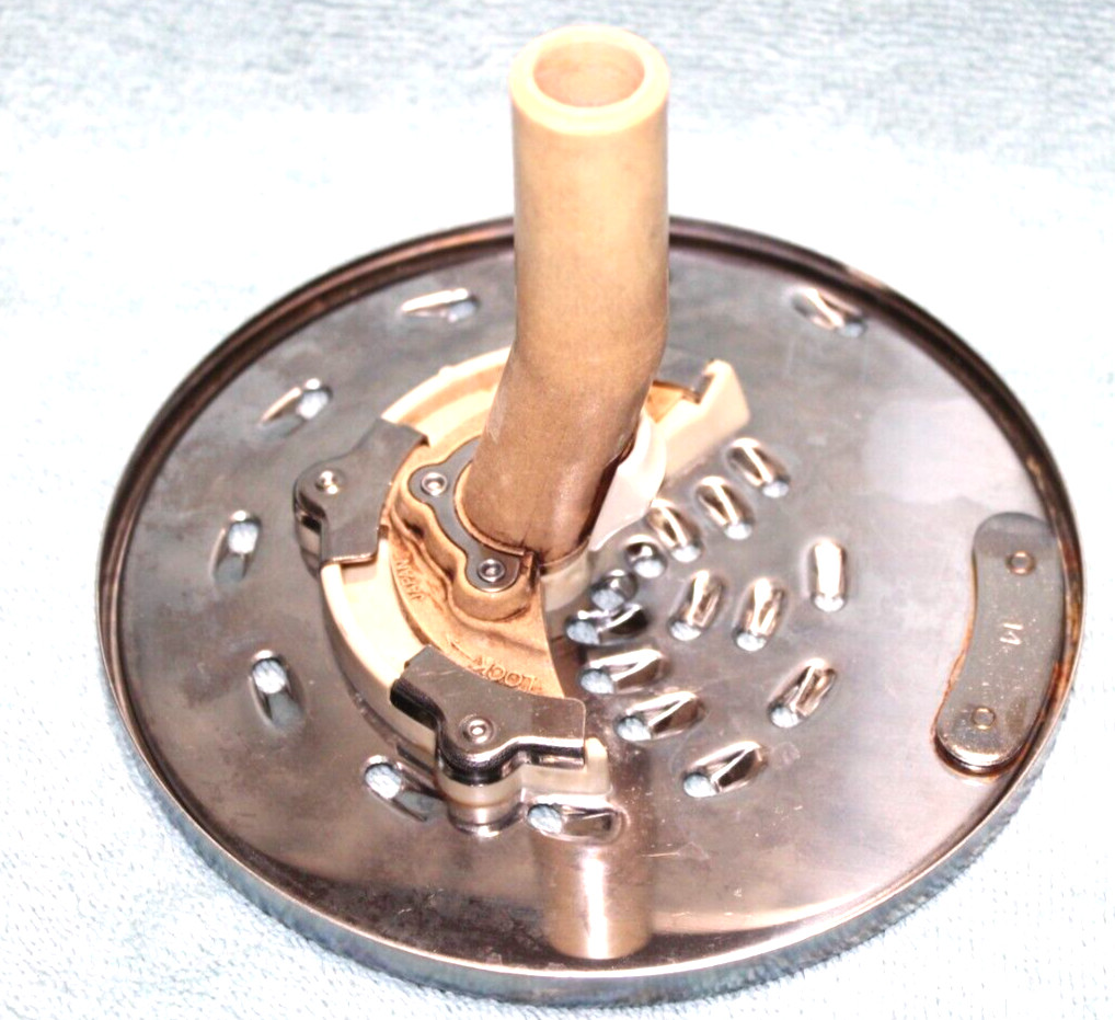 Vintage Cuisinart DLC-10-PLUS Food Processor Disc & Stem Replacement Parts Only