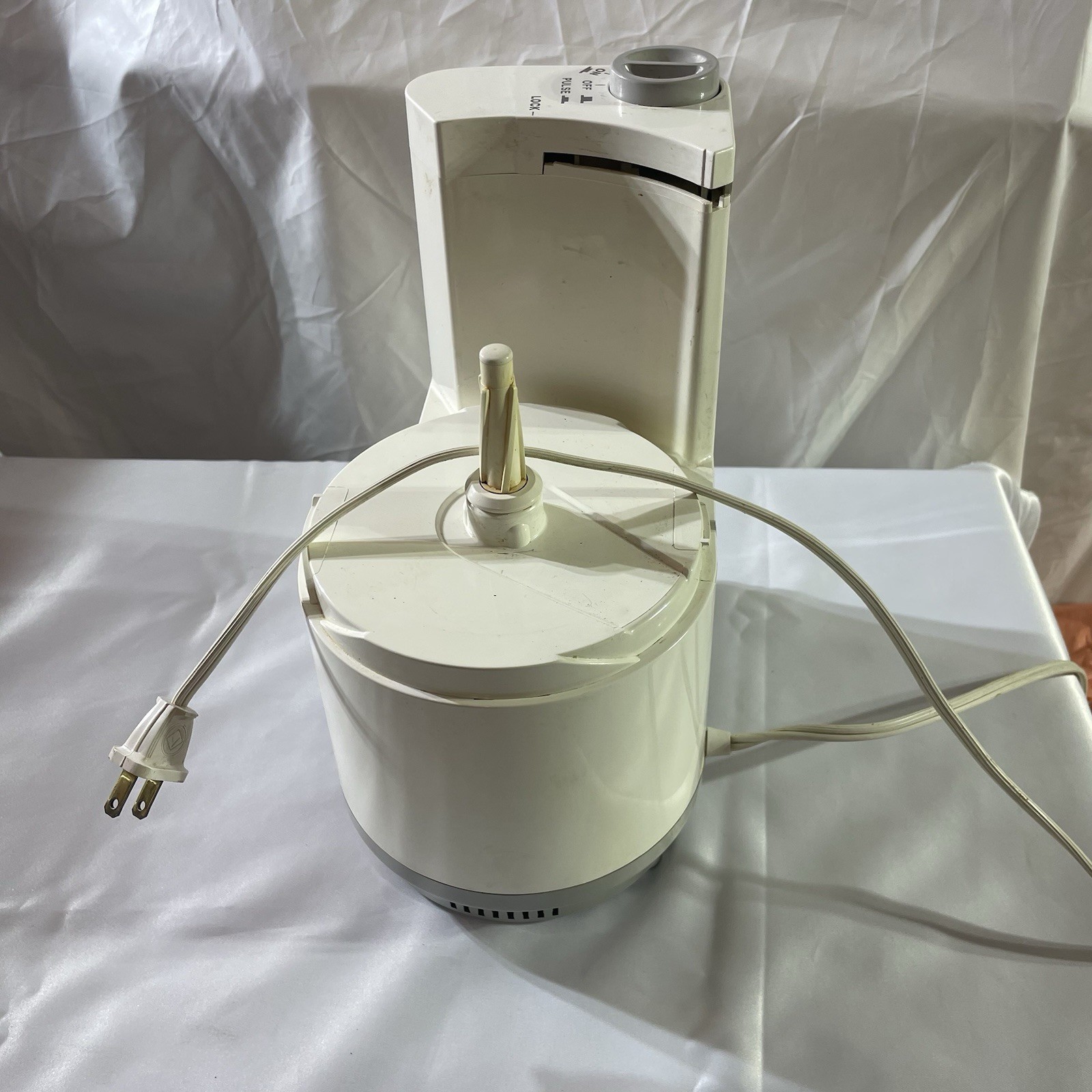 Vintage Regal La Machine I Model K 813 Food Processor Working Motor Base ONLY