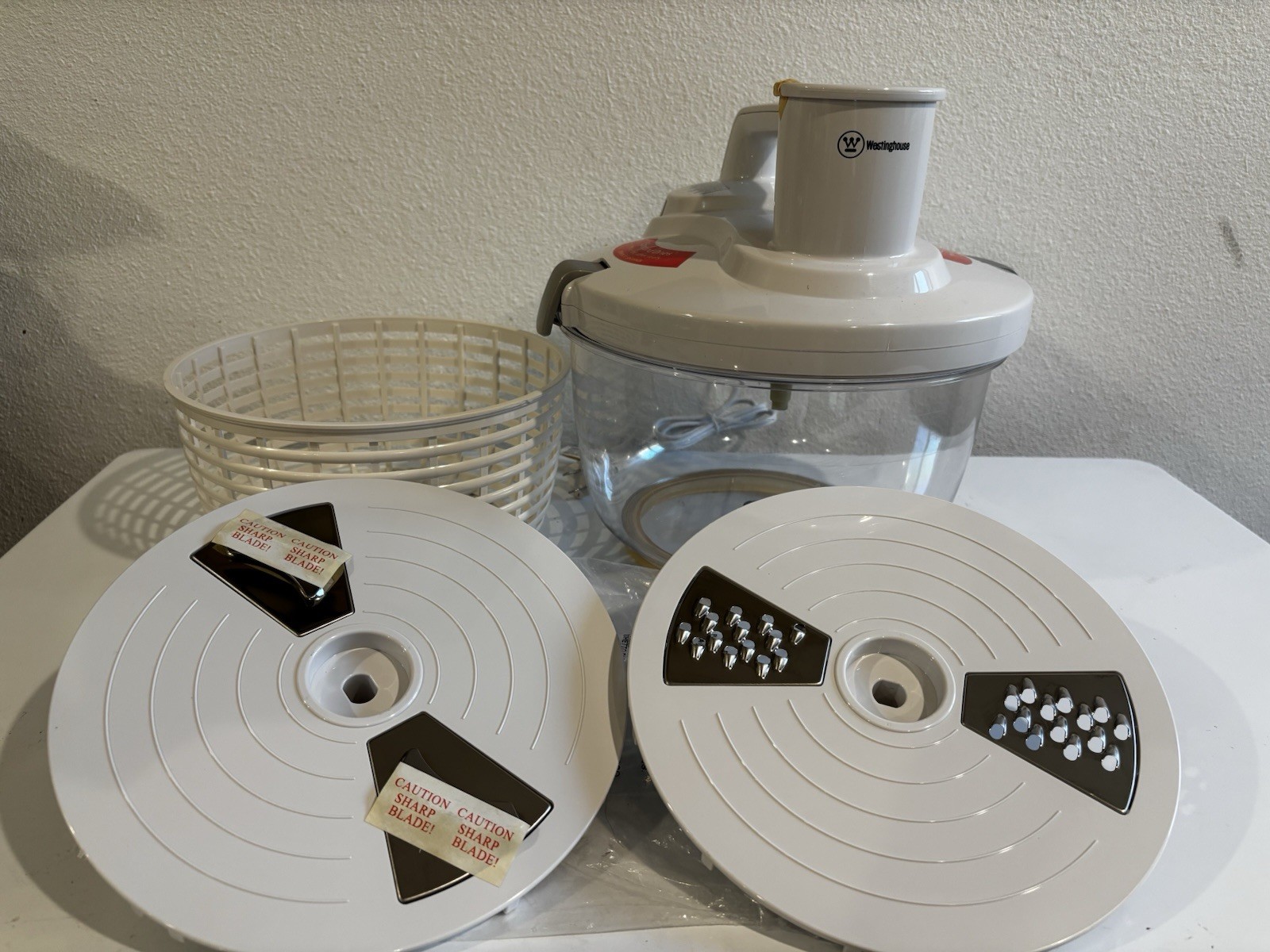 Westinghouse saladXPRESS WST2002 Food Processor Slicer Grater Salad Spinner