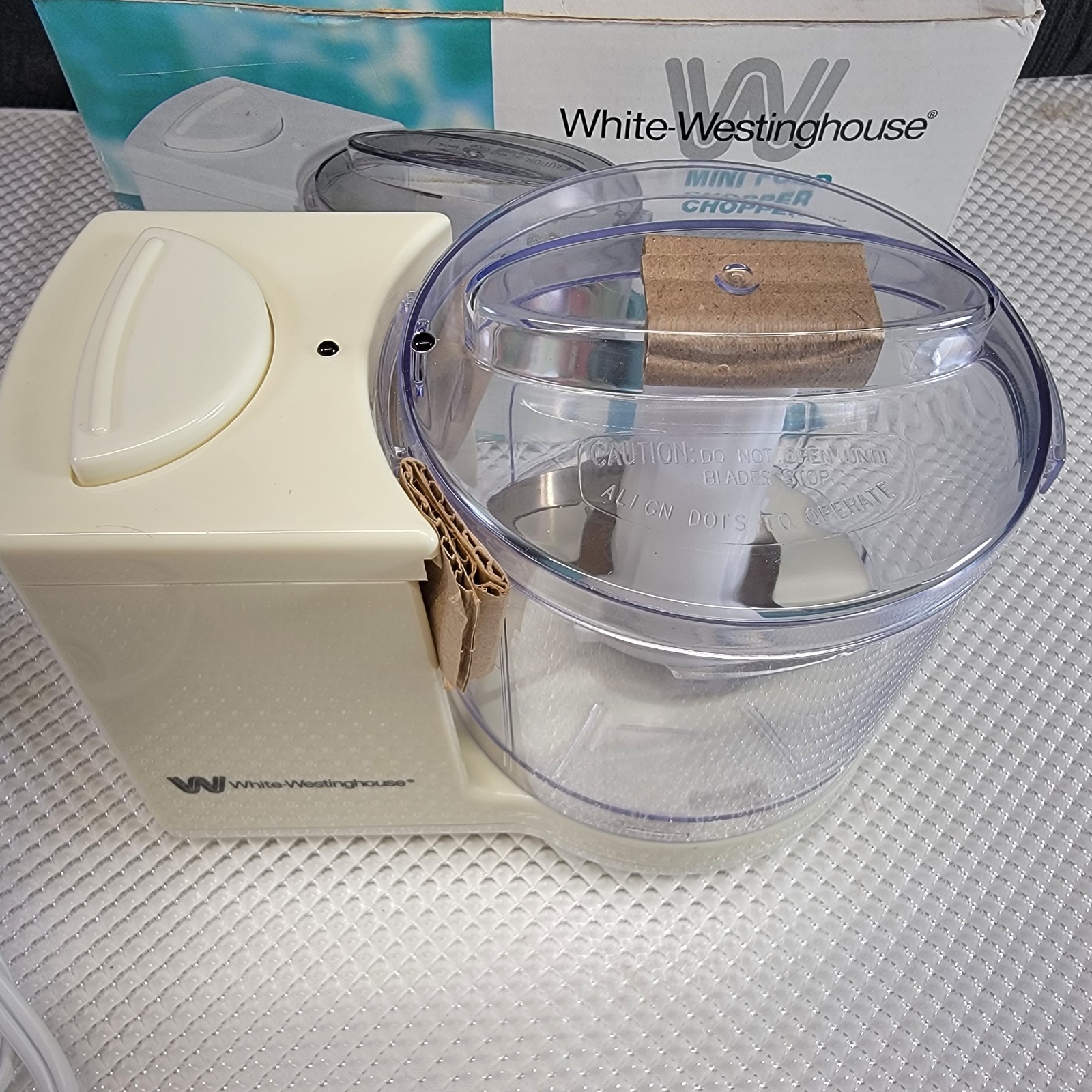 White Westinghouse Mini Food Processor Chopper WCH0100 Kitchen Tool New Open Box