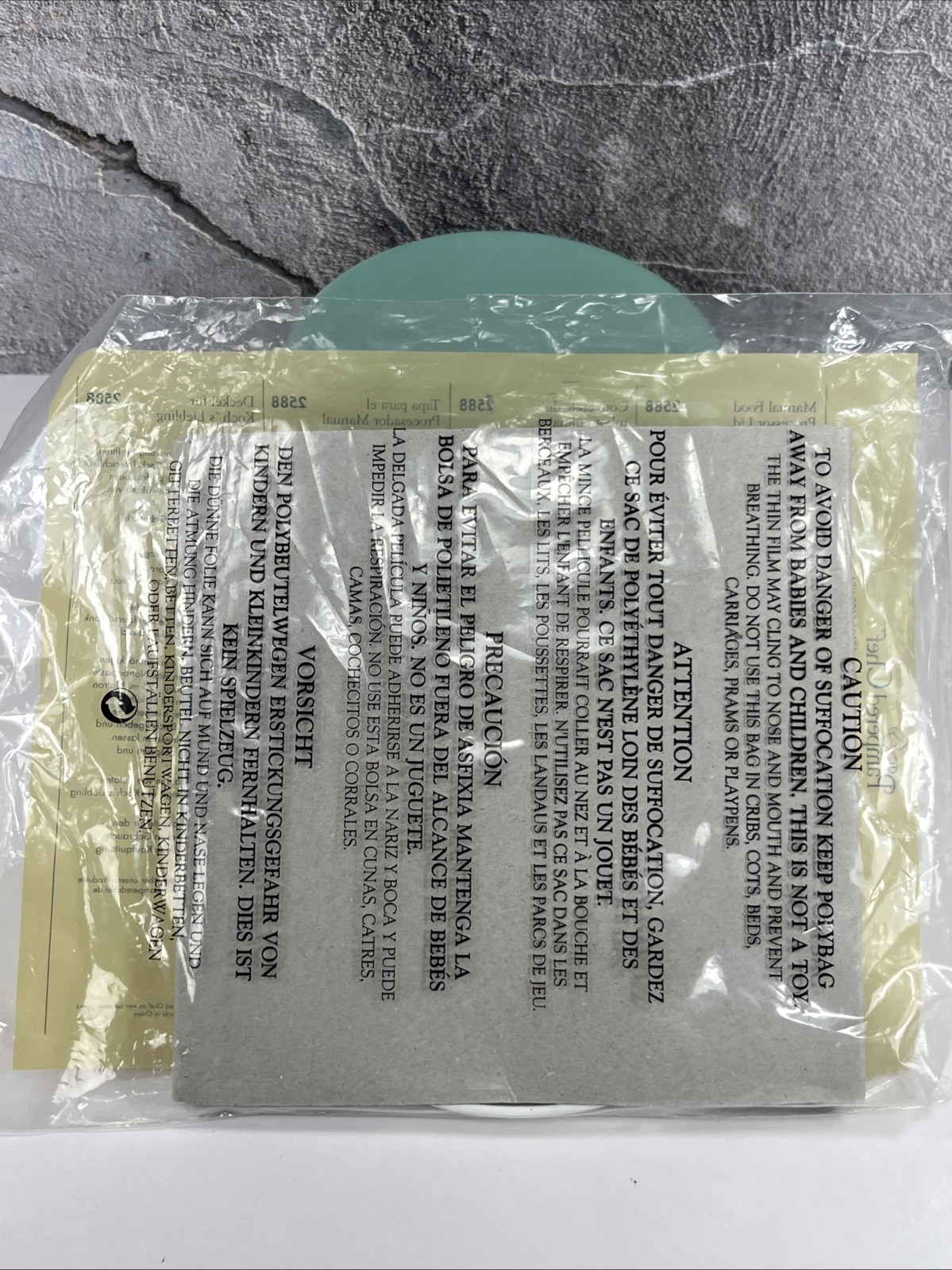 Pampered Chef Manual Food Processor Replacement Lid 2588 For Part 2581 White NEW