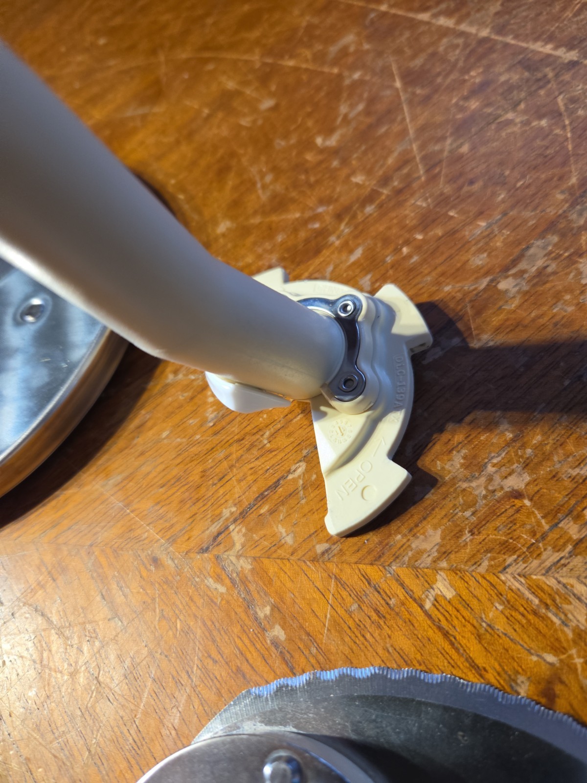 Cuisinart Prep 7 Food Processor DLC-2007N Replacement Parts Stem Discs EUC