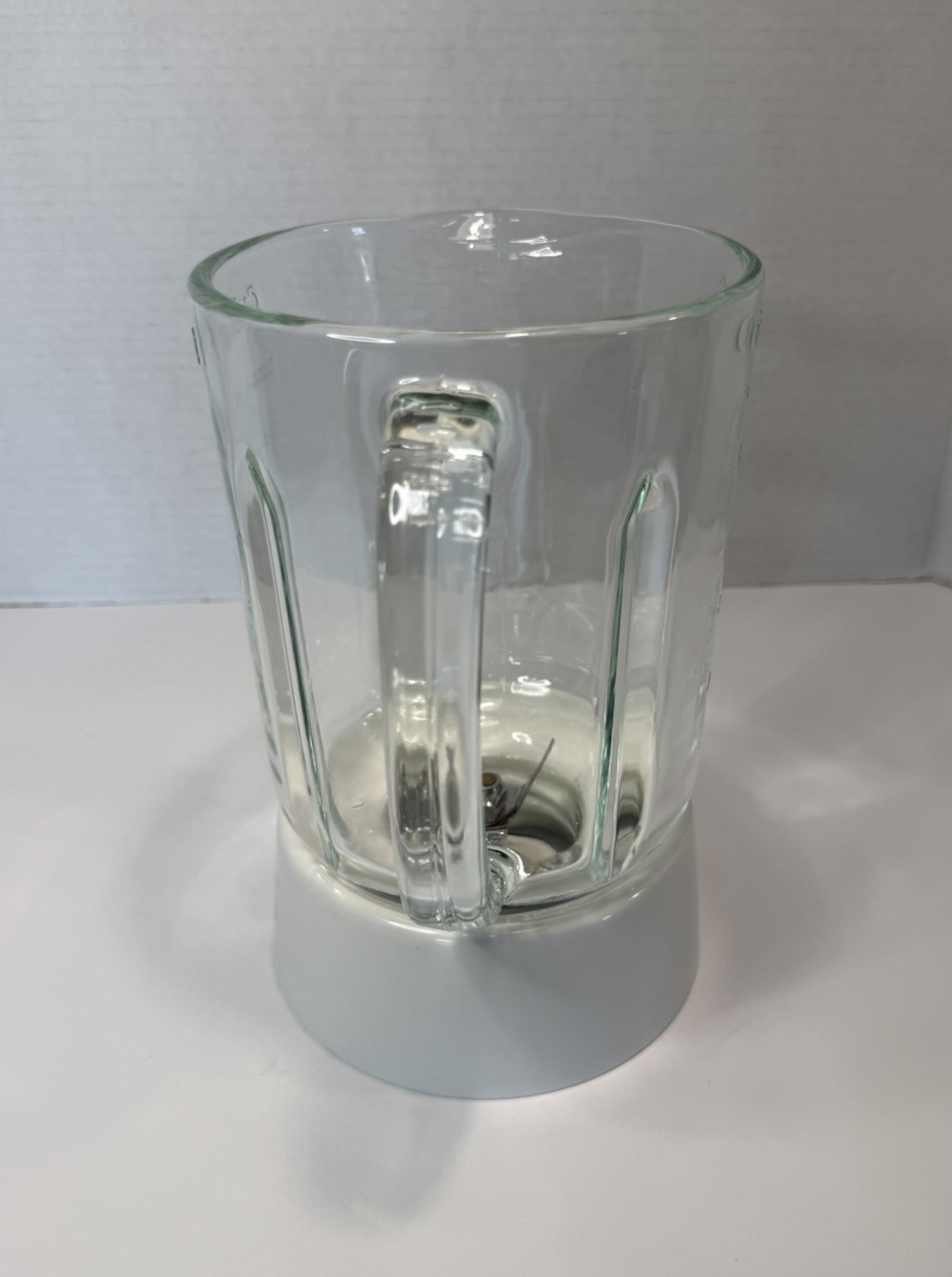 Cuisinart SmartPower SPB-7 TX Blender Glass Pitcher Blade White No Lid