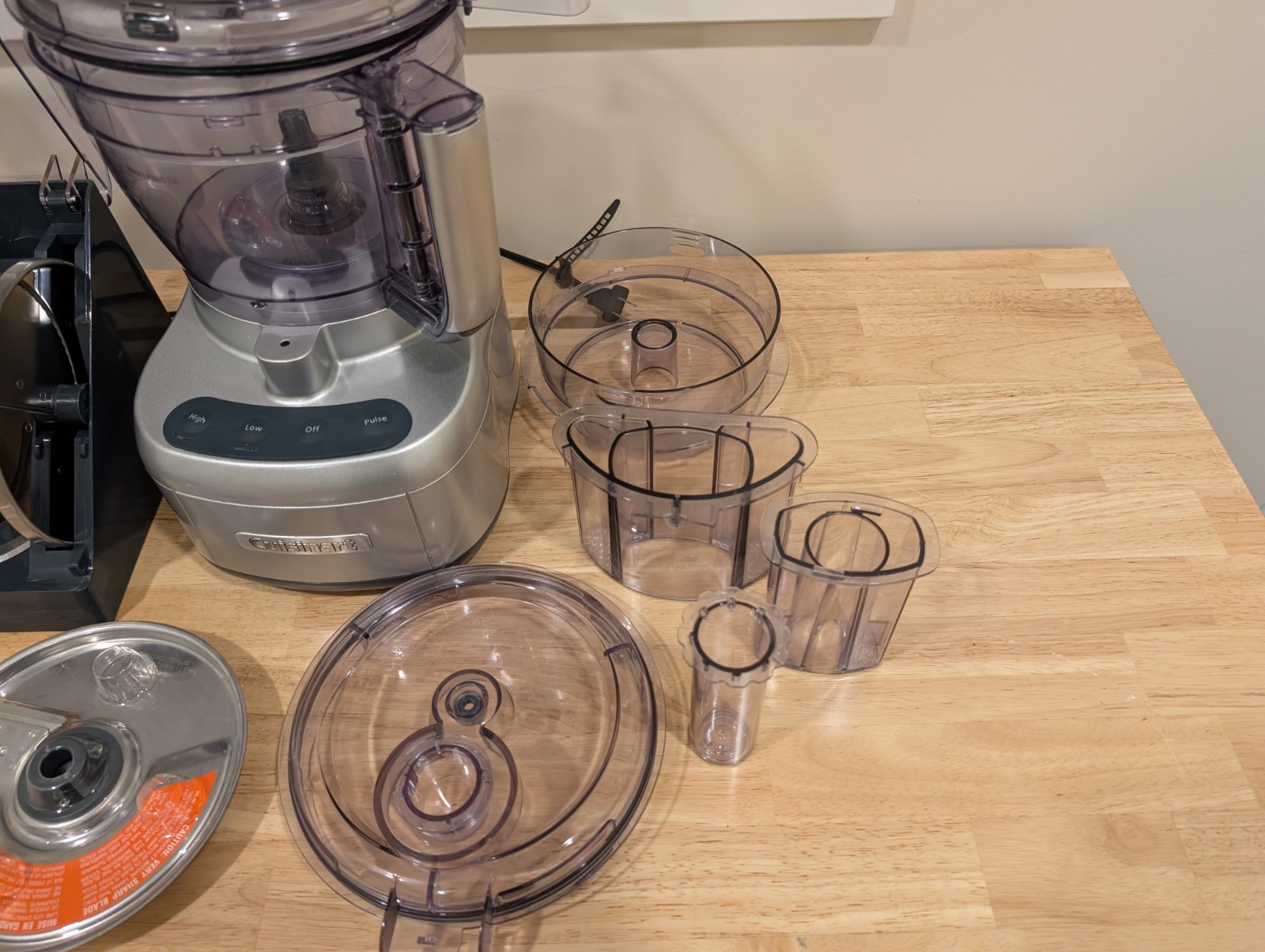 Cuisinart CFP-26DSVPC 12-Cup Food Processor 550W Pulse w/ Blades, Lid