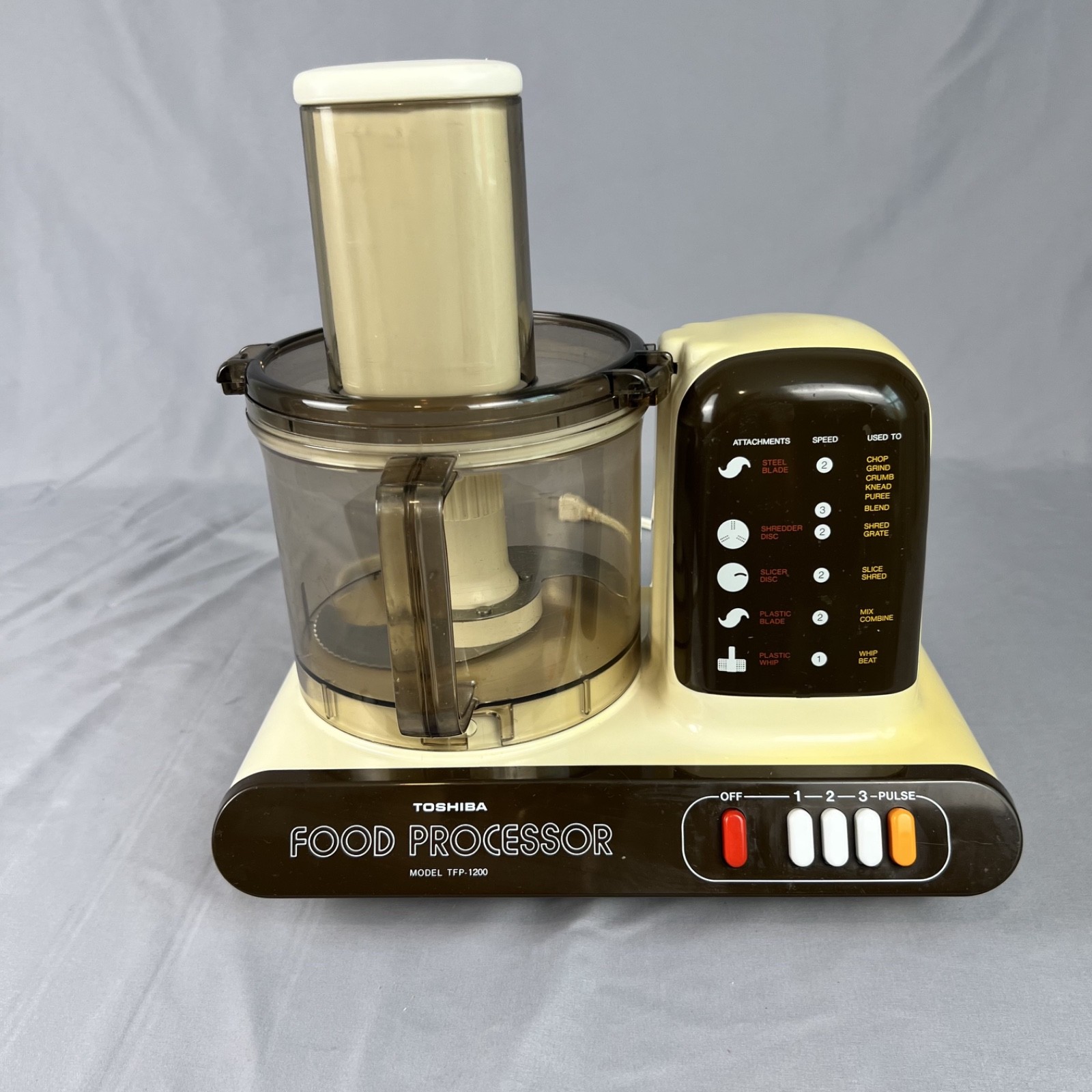 Toshiba Food Processor TFP‑1200 Japan Vintage Tested Works S Blade & Pusher