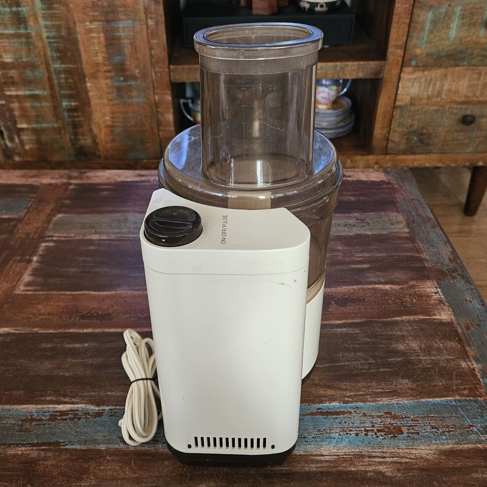Regal La Machine 1 Full Size Food Processor Model V813 White Made in USA Works!!