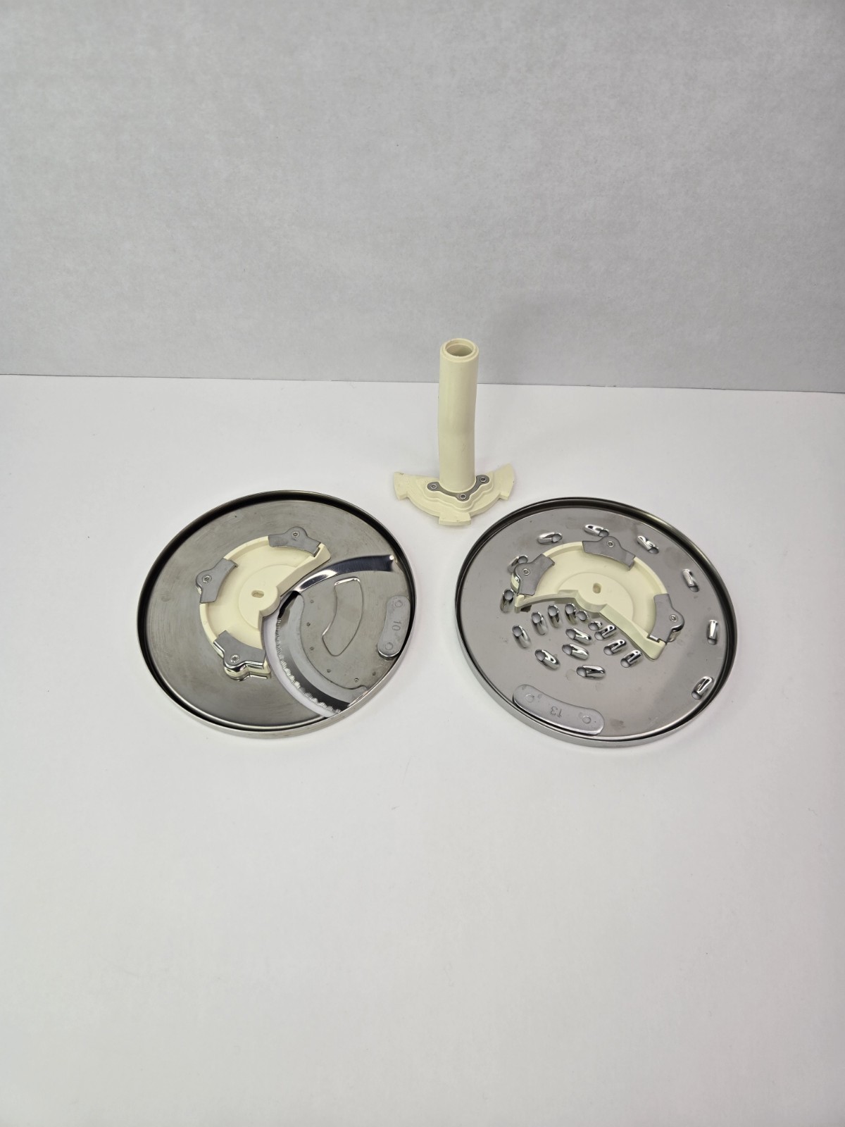 Kenmore KFP-7 Food Processor Replacement 4mm & Medium Disc Blades & Stem
